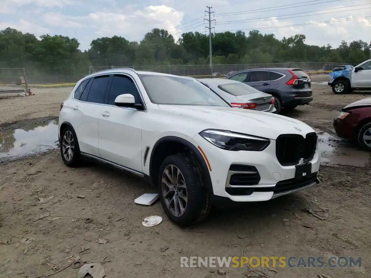 1 Photograph of a damaged car 5UXCR6C0XN9K61929 BMW X5 2022