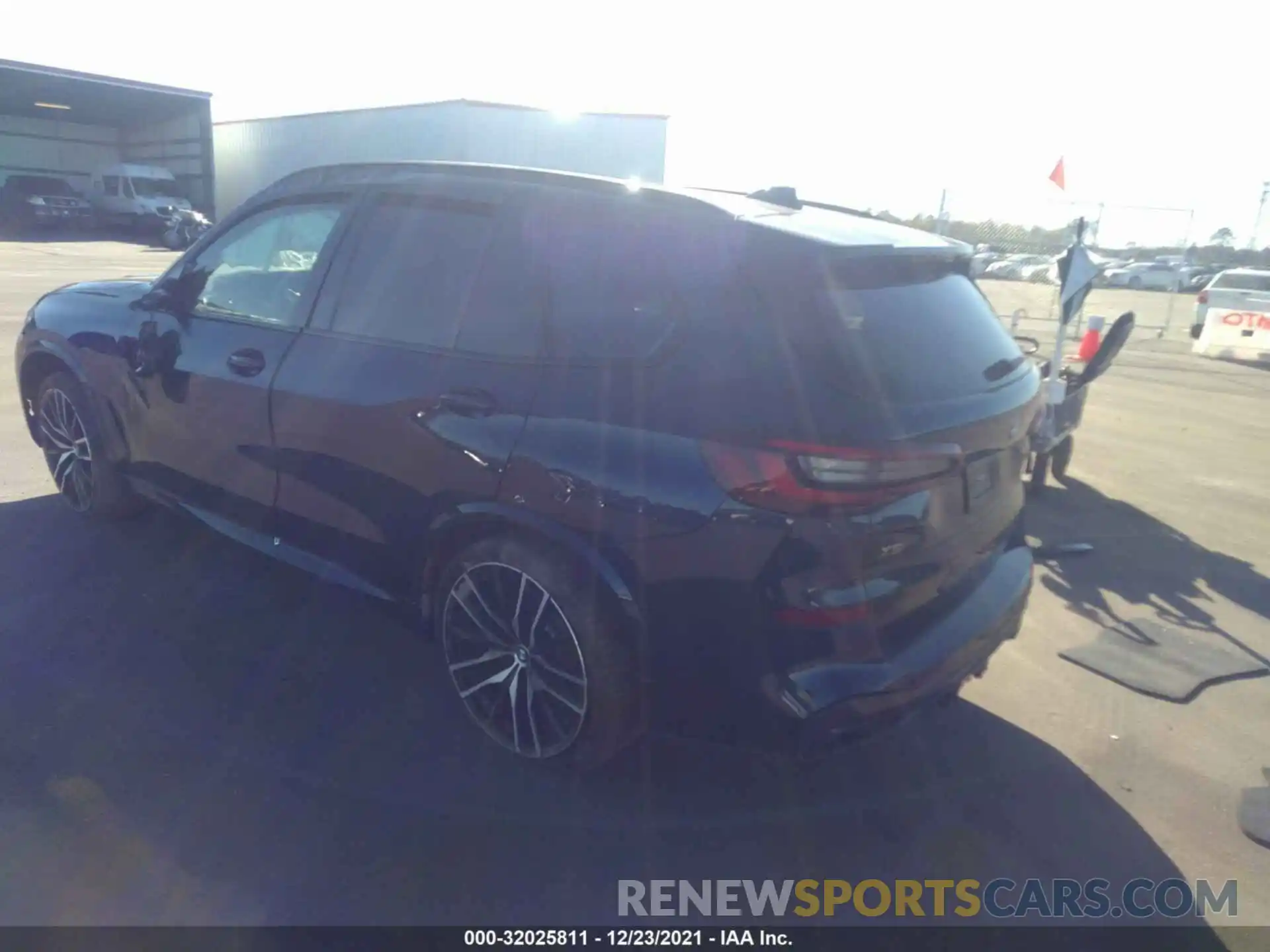 3 Фотография поврежденного автомобиля 5UXJU4C03N9J16547 BMW X5 2022