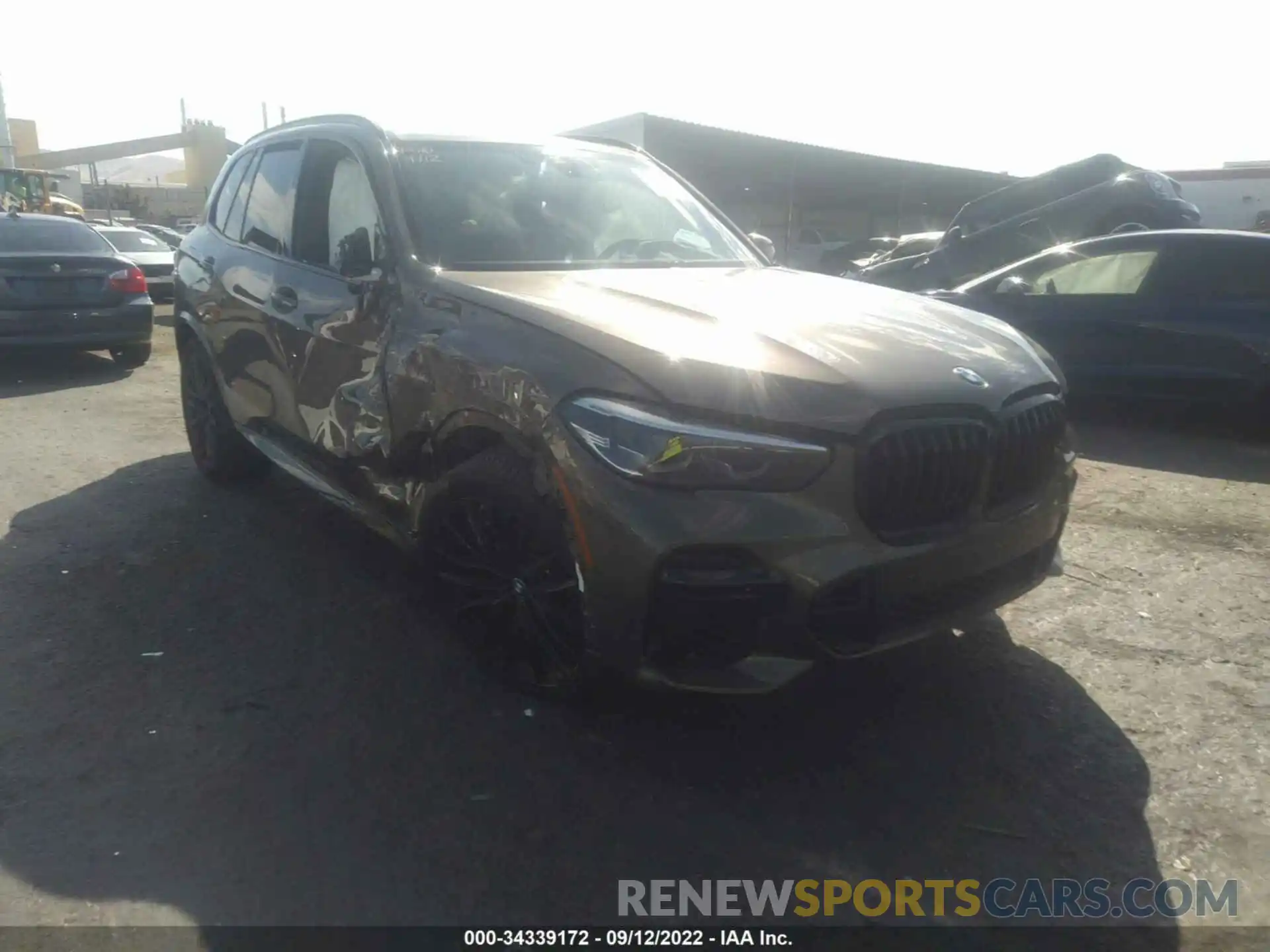 1 Фотография поврежденного автомобиля 5UXJU4C03N9L74213 BMW X5 2022