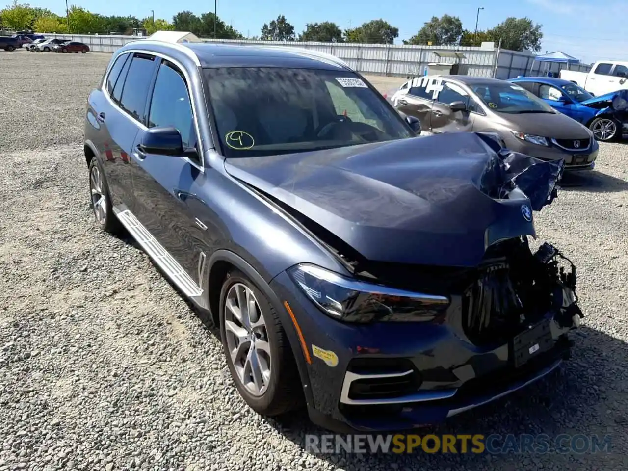 1 Photograph of a damaged car 5UXTA6C00N9J37899 BMW X5 2022