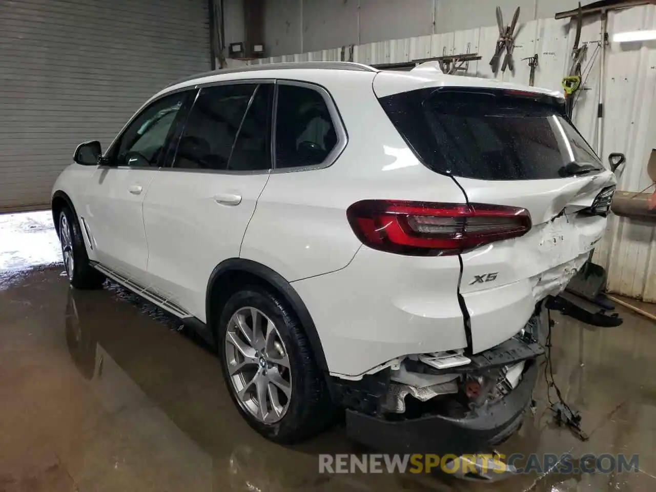 2 Фотография поврежденного автомобиля 5UXCR6C02P9P86924 BMW X5 2023