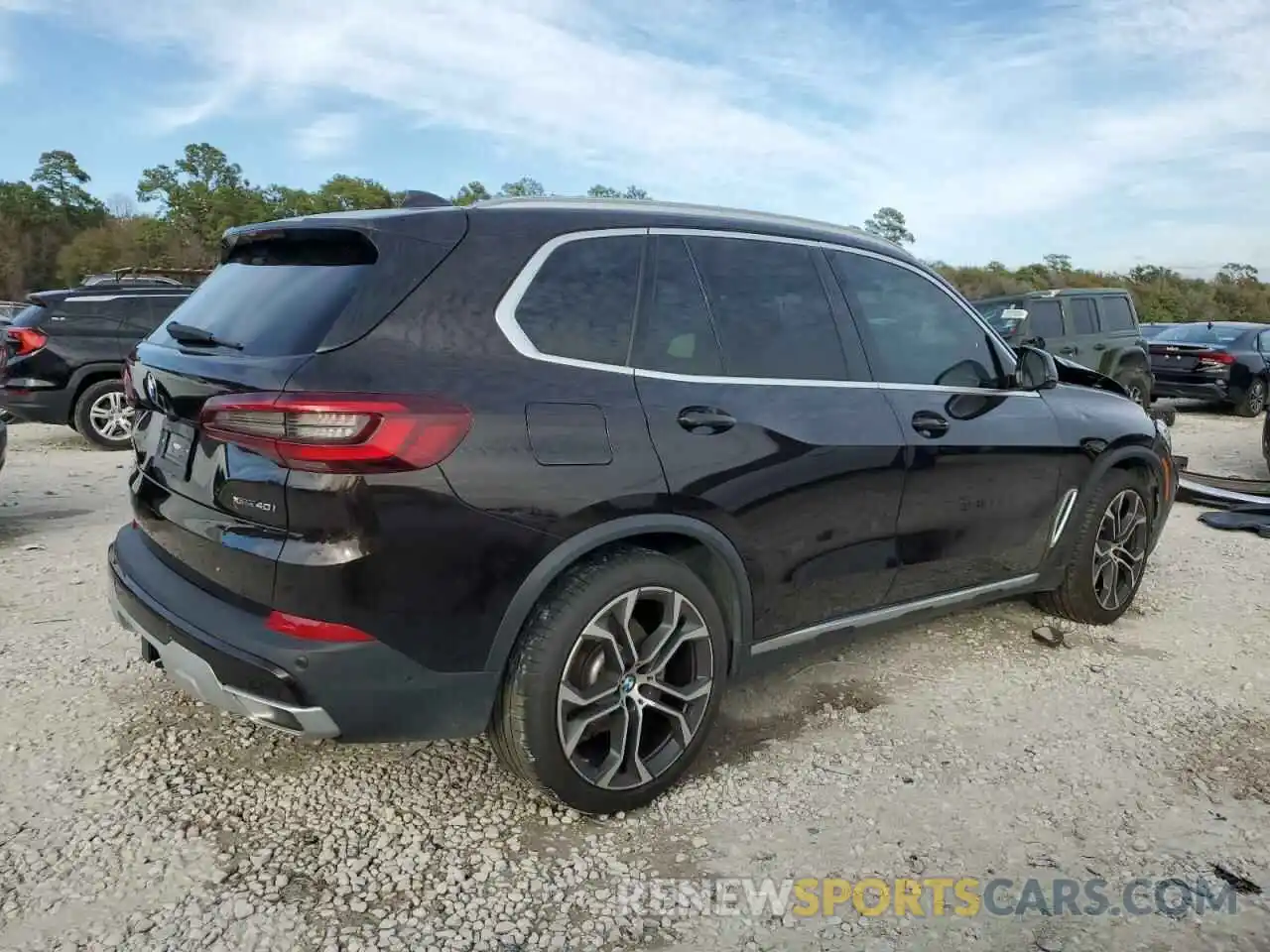 3 Photograph of a damaged car 5UXCR6C03P9R27757 BMW X5 2023