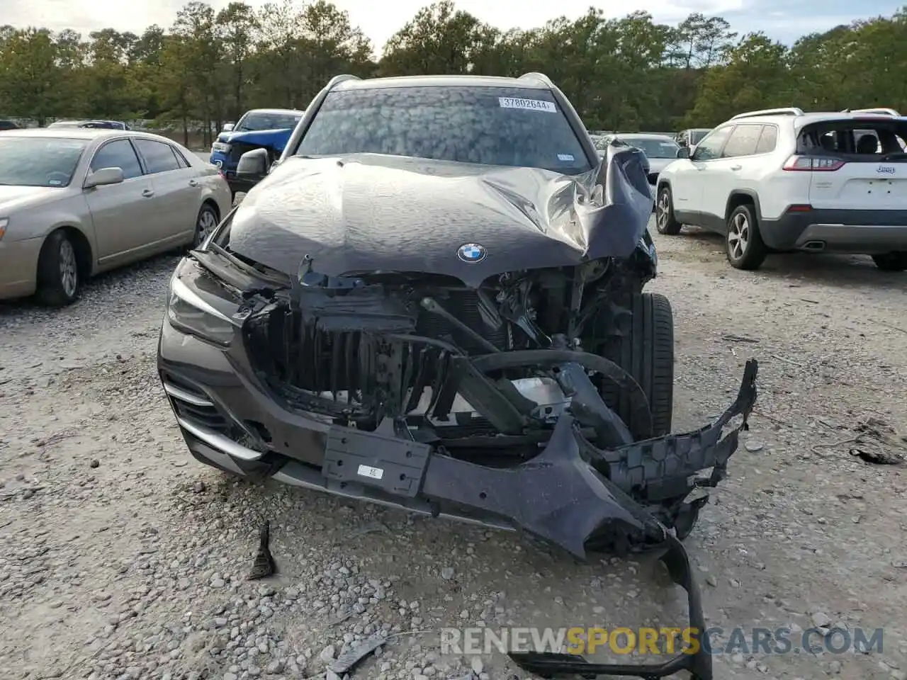 5 Photograph of a damaged car 5UXCR6C03P9R27757 BMW X5 2023