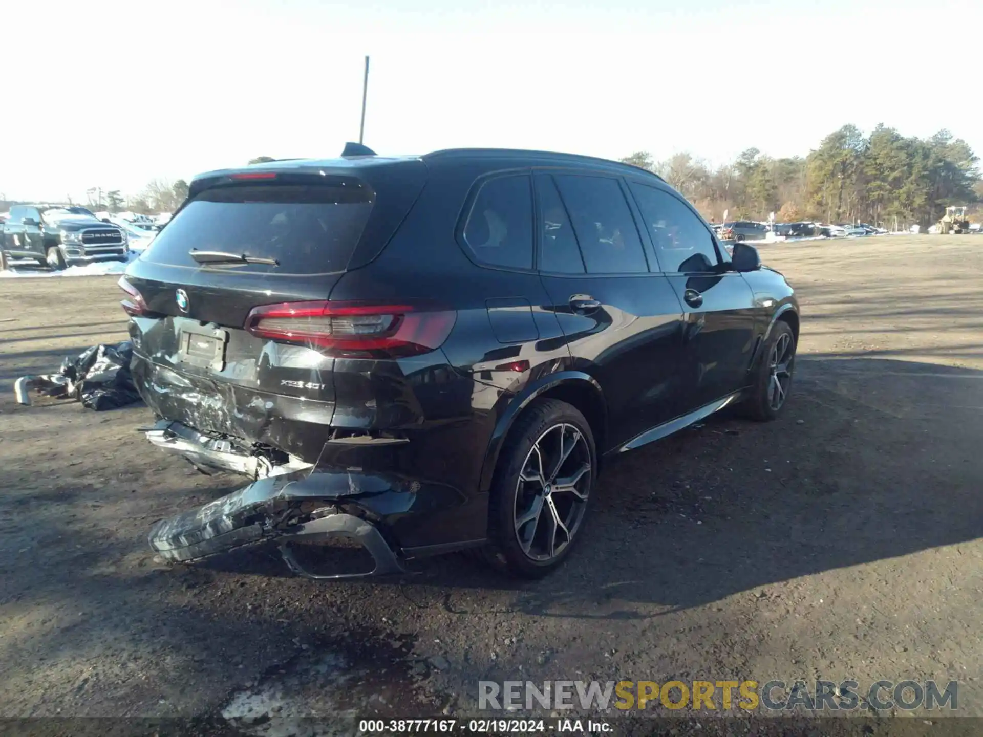 4 Photograph of a damaged car 5UXCR6C05P9R18560 BMW X5 2023