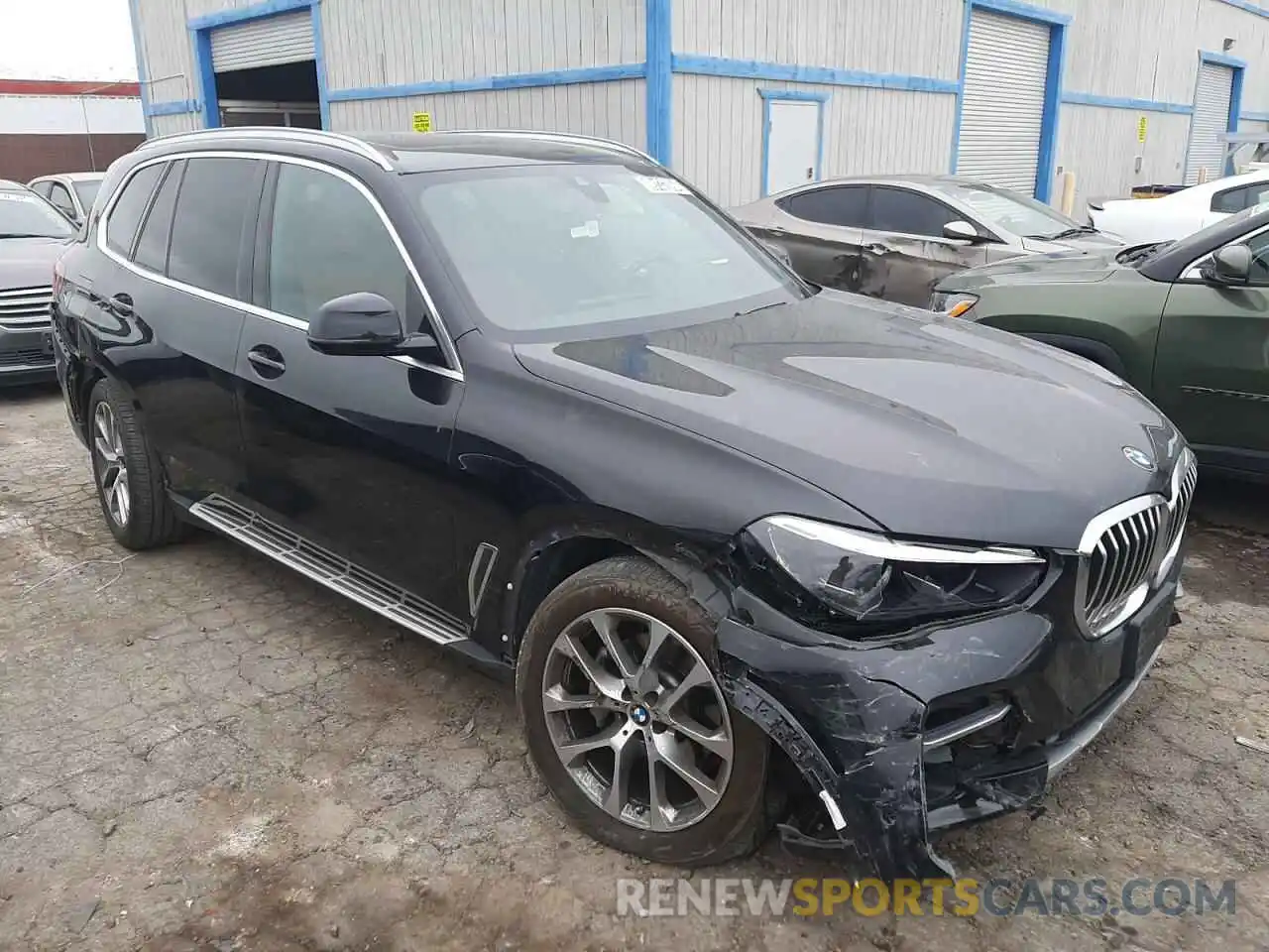 4 Photograph of a damaged car 5UXCR6C07P9N98688 BMW X5 2023