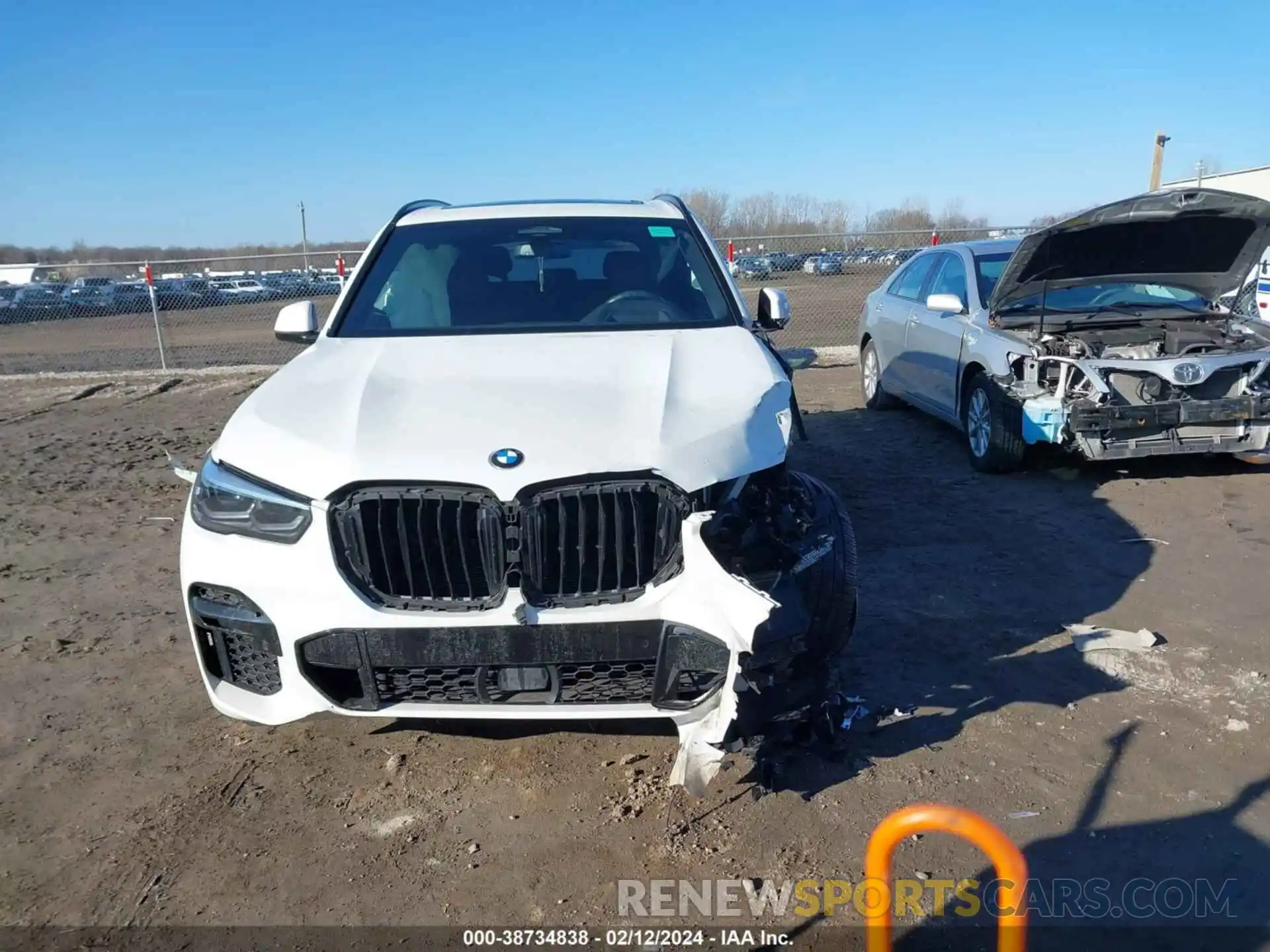 12 Photograph of a damaged car 5UXCR6C07P9P03214 BMW X5 2023