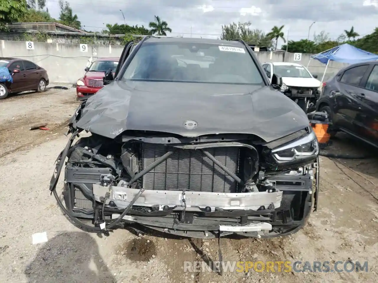 5 Photograph of a damaged car 5UXJU4C07P9R21924 BMW X5 2023