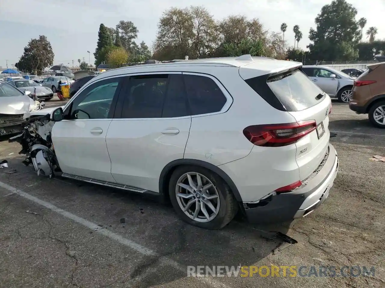 2 Photograph of a damaged car 5UXTA6C02P9R27773 BMW X5 2023