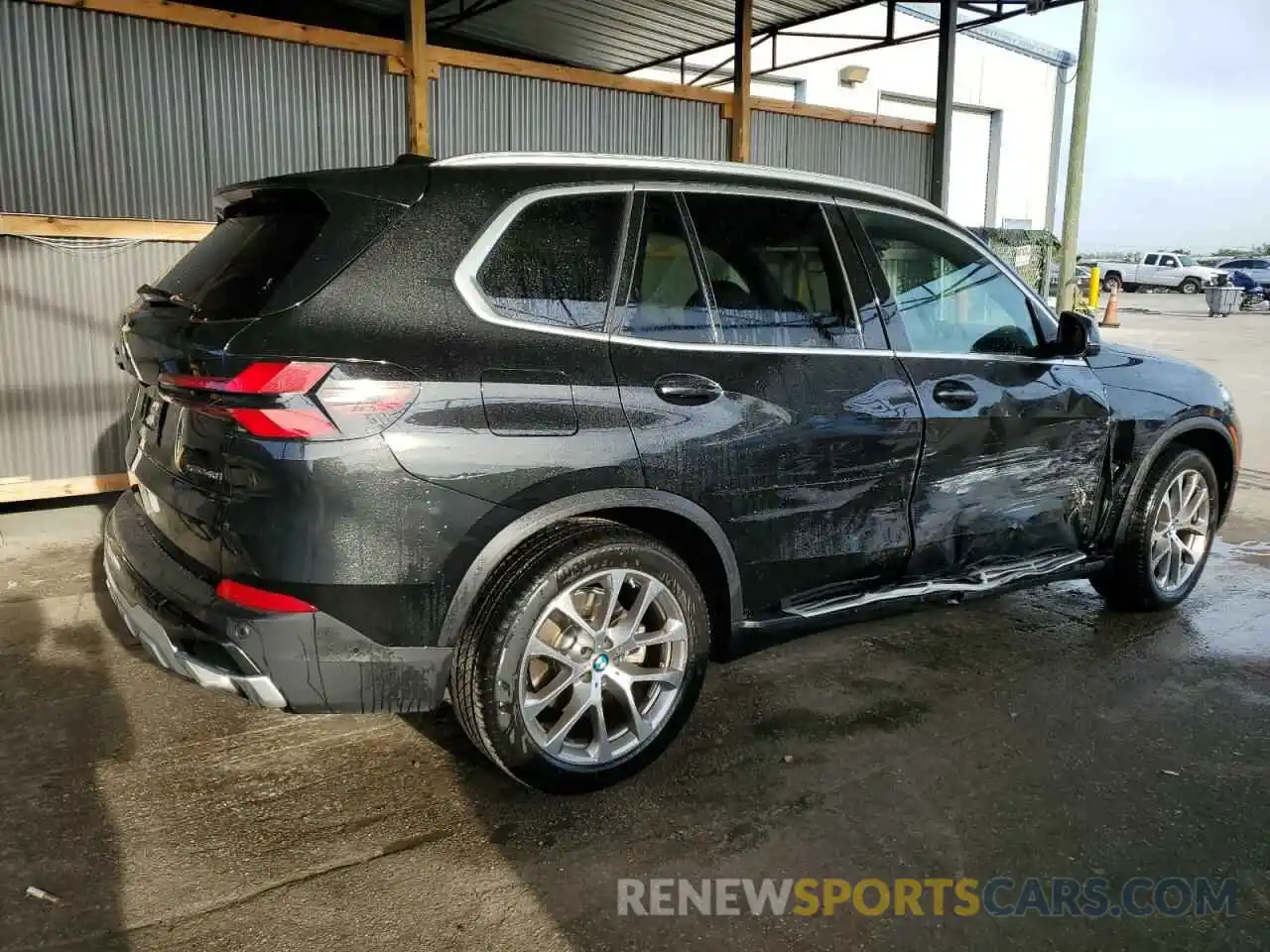 3 Photograph of a damaged car 5UX13EU00R9U85704 BMW X5 2024