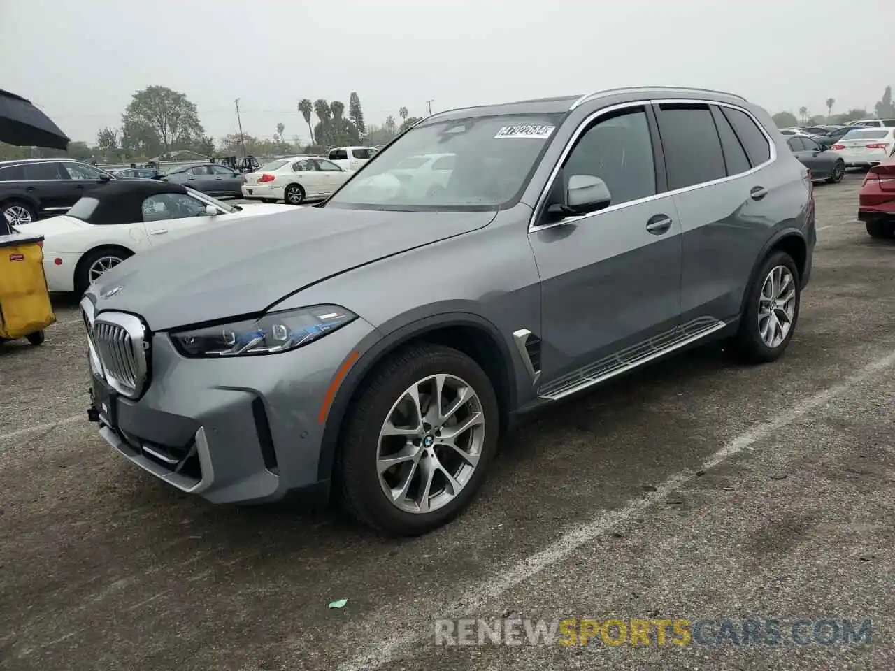 1 Photograph of a damaged car 5UX13EU03R9S83990 BMW X5 2024