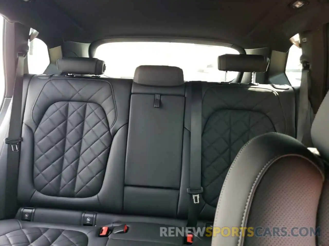 10 Фотография поврежденного автомобиля 5UX13EU03R9U08583 BMW X5 2024