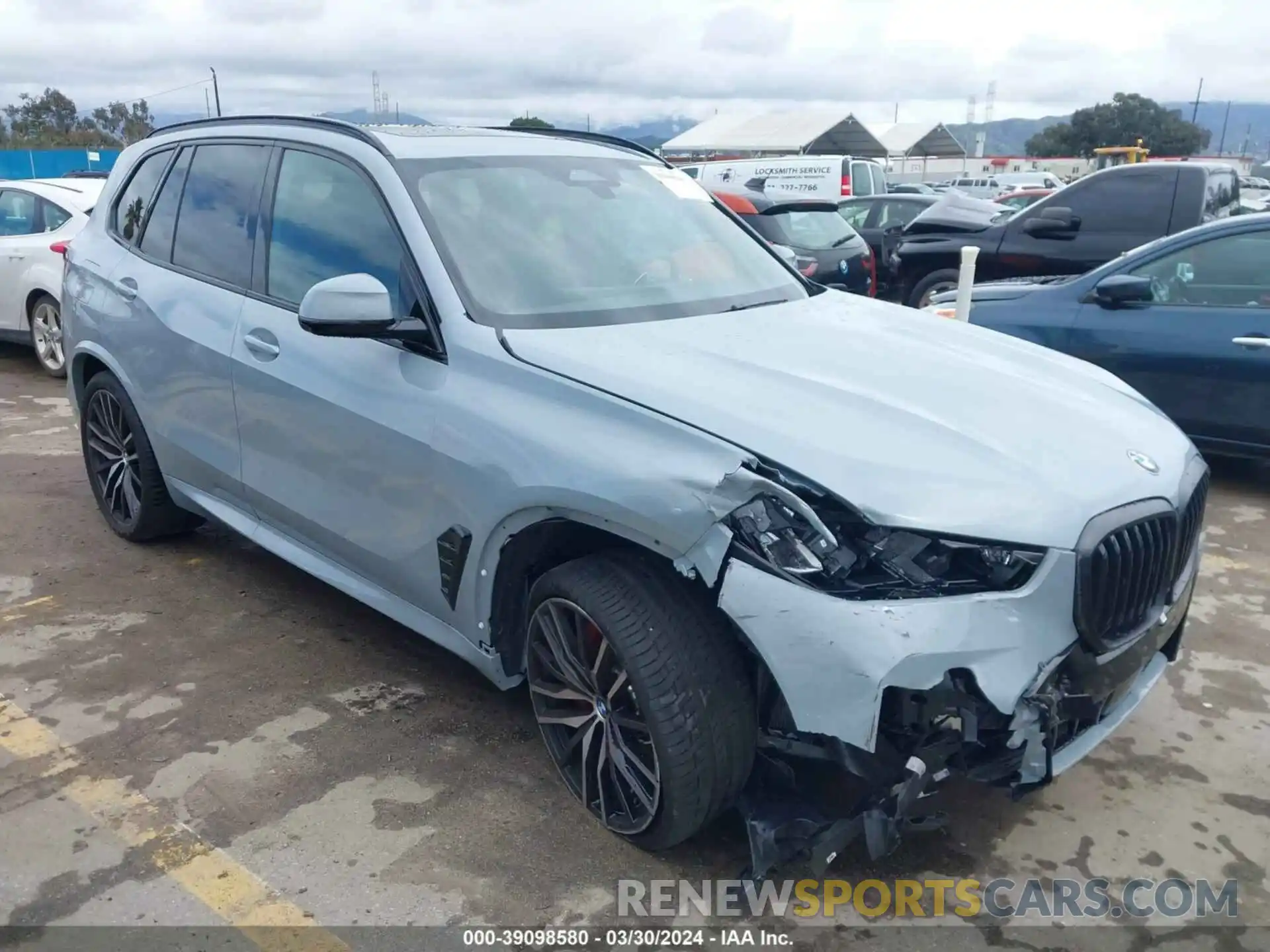 1 Photograph of a damaged car 5UX13EU05R9V18258 BMW X5 2024