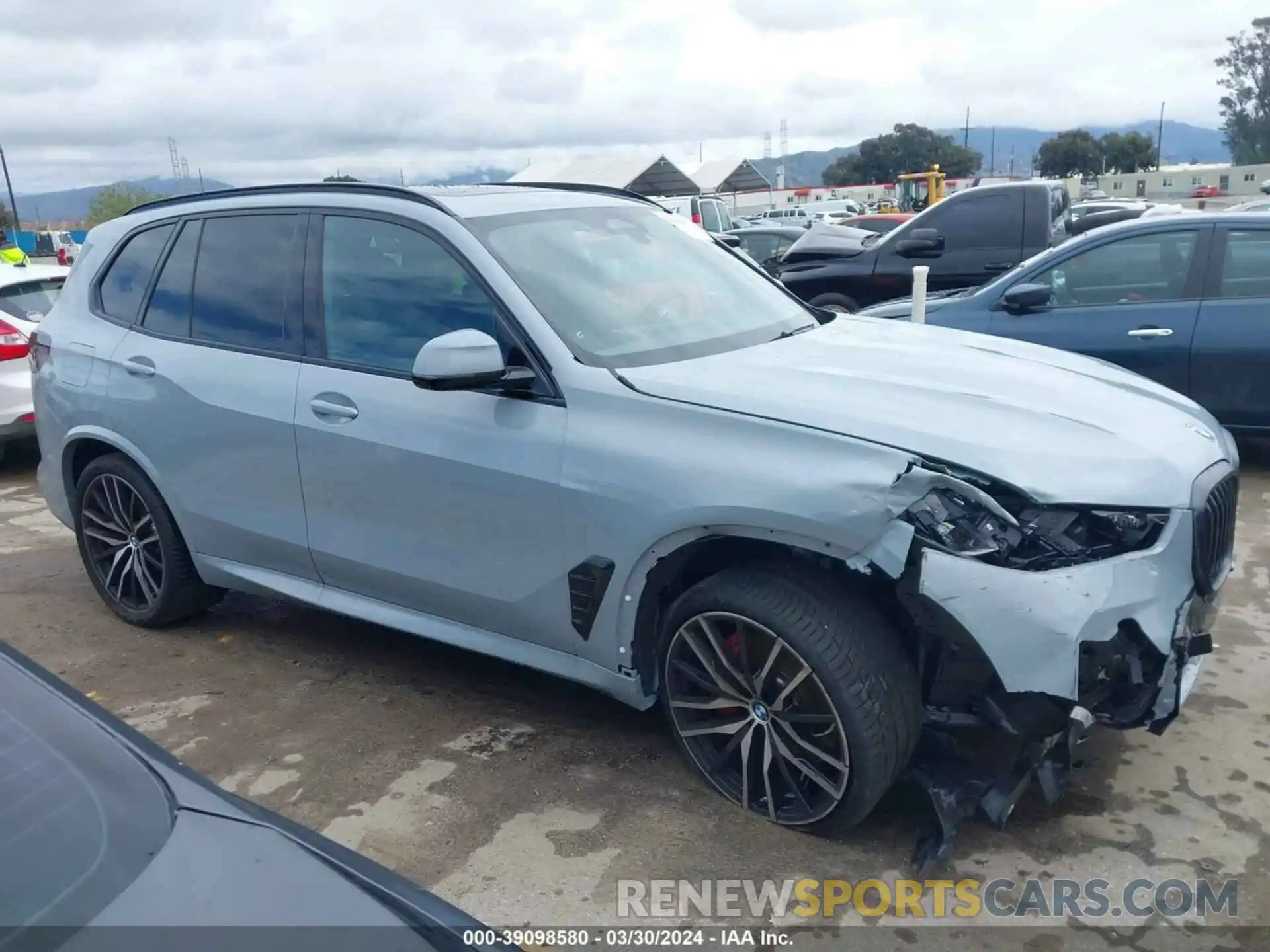 13 Photograph of a damaged car 5UX13EU05R9V18258 BMW X5 2024