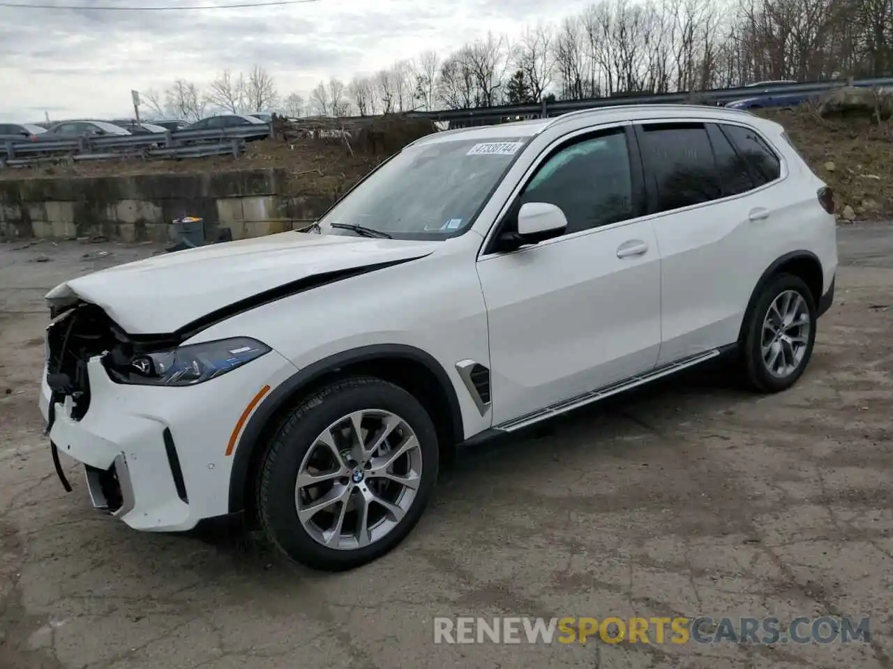 1 Photograph of a damaged car 5UX23EU00R9V51771 BMW X5 2024