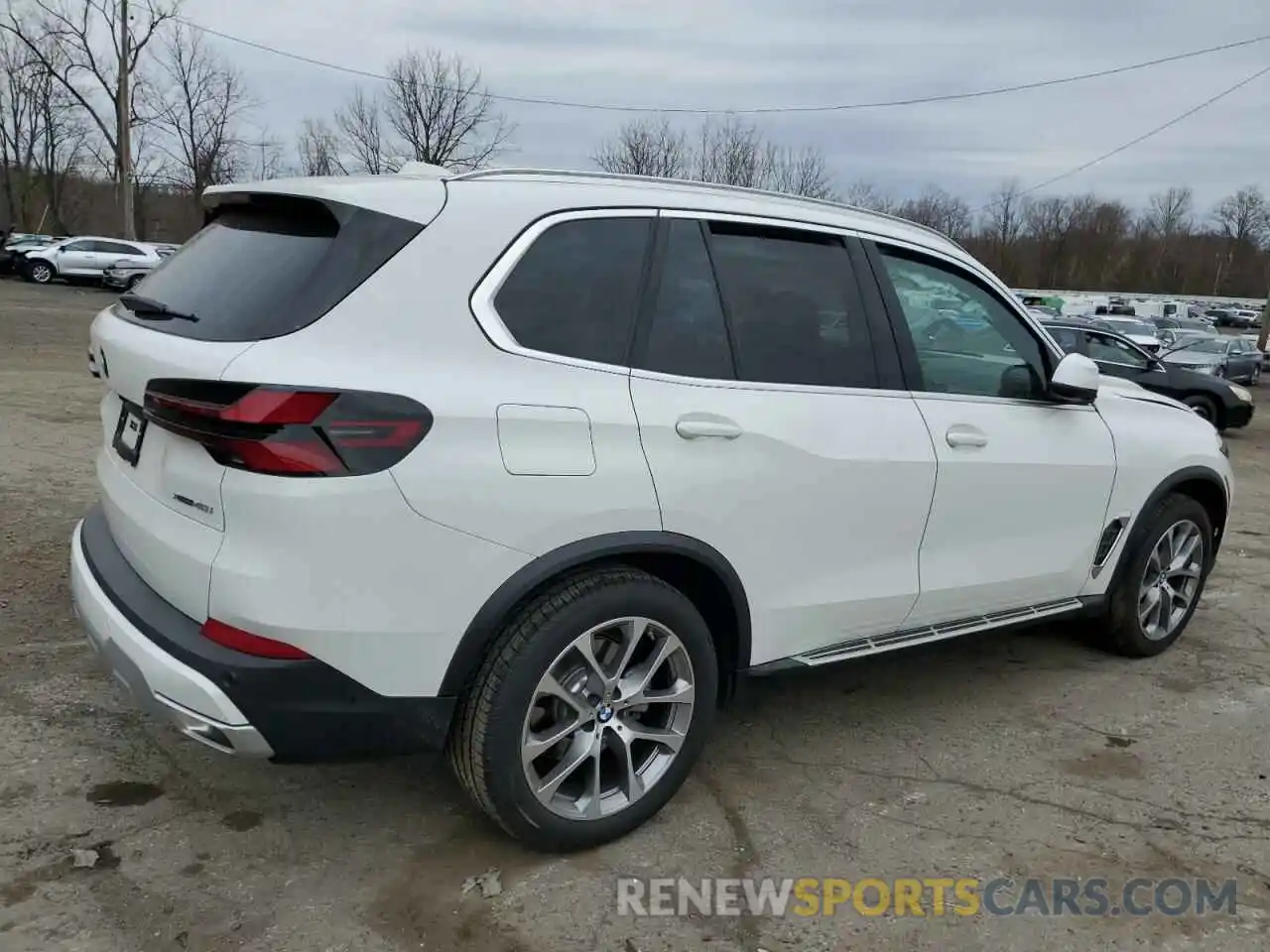 3 Photograph of a damaged car 5UX23EU00R9V51771 BMW X5 2024