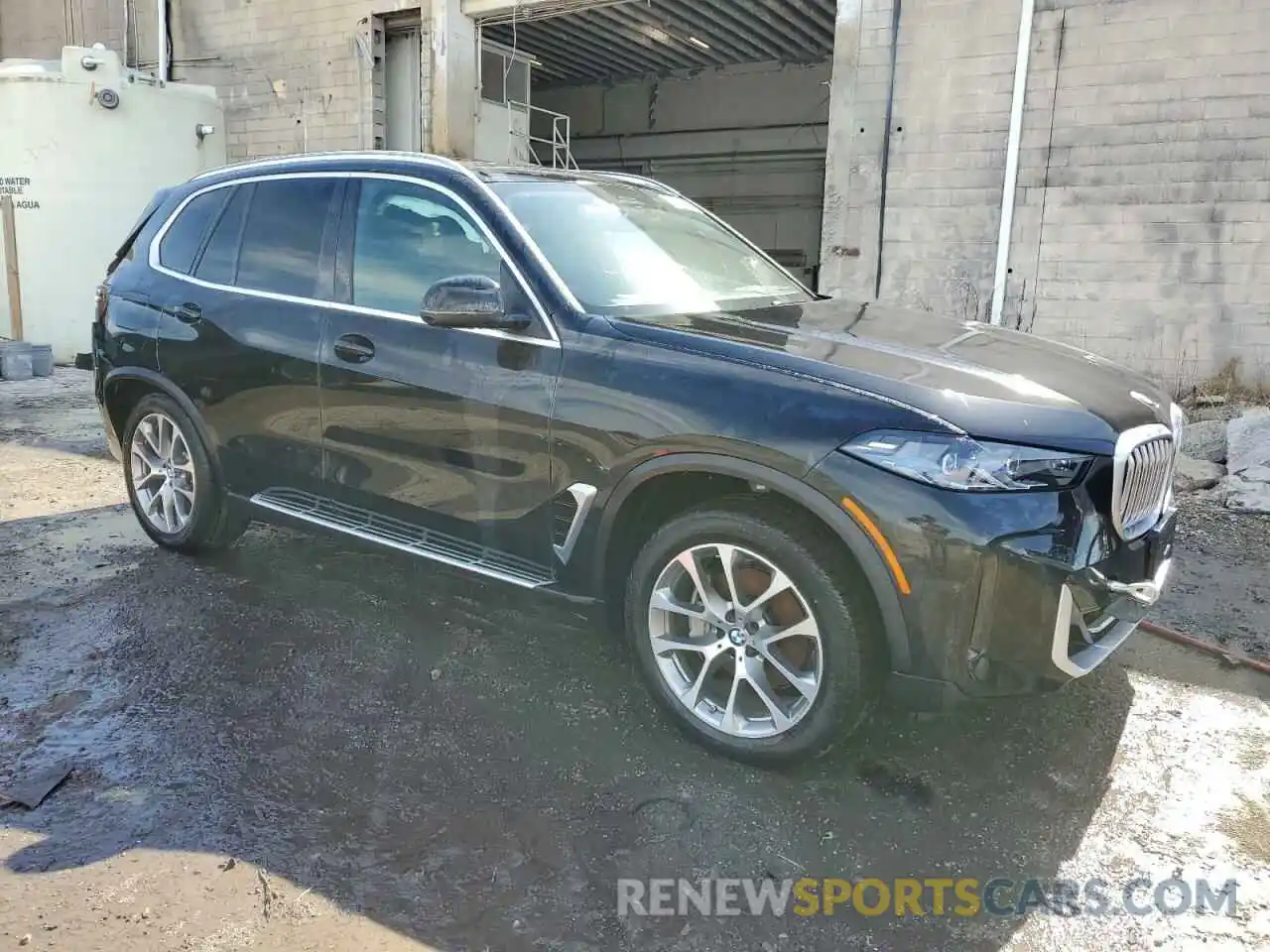 4 Фотография поврежденного автомобиля 5UX23EU01R9T95966 BMW X5 2024