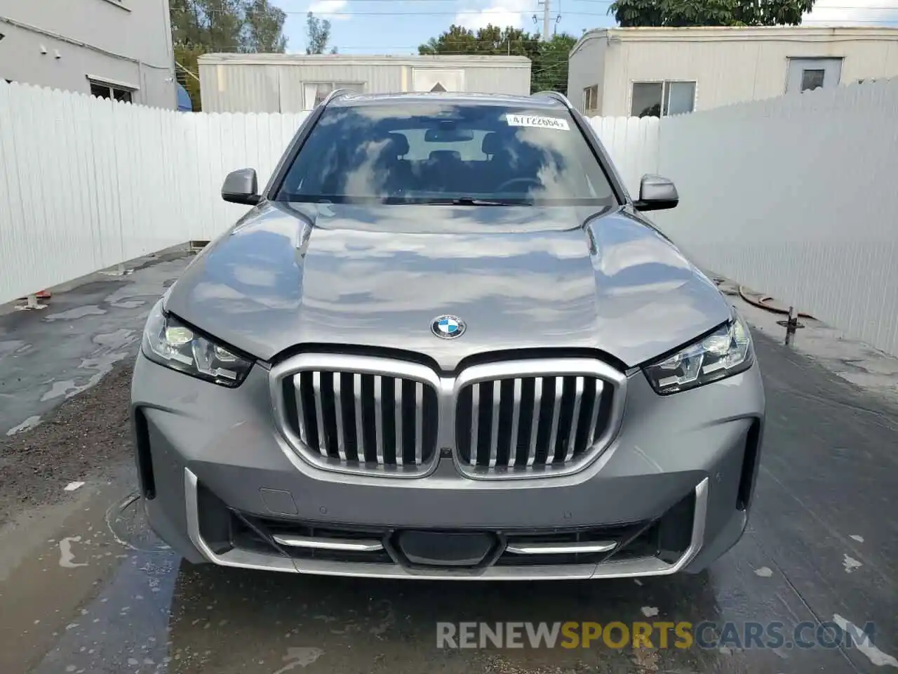 5 Photograph of a damaged car 5UX23EU02R9T34545 BMW X5 2024