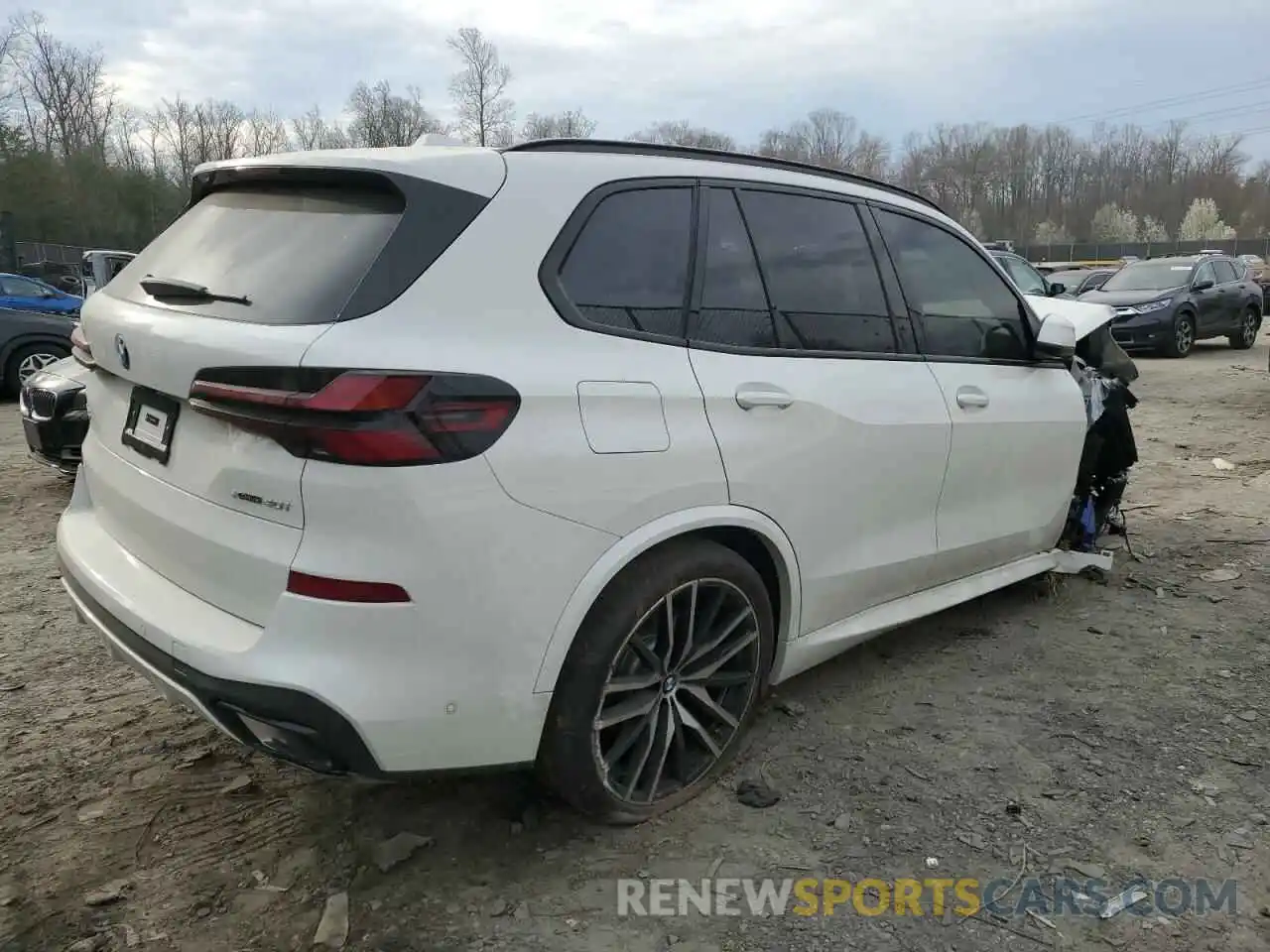 3 Photograph of a damaged car 5UX23EU02R9U92593 BMW X5 2024