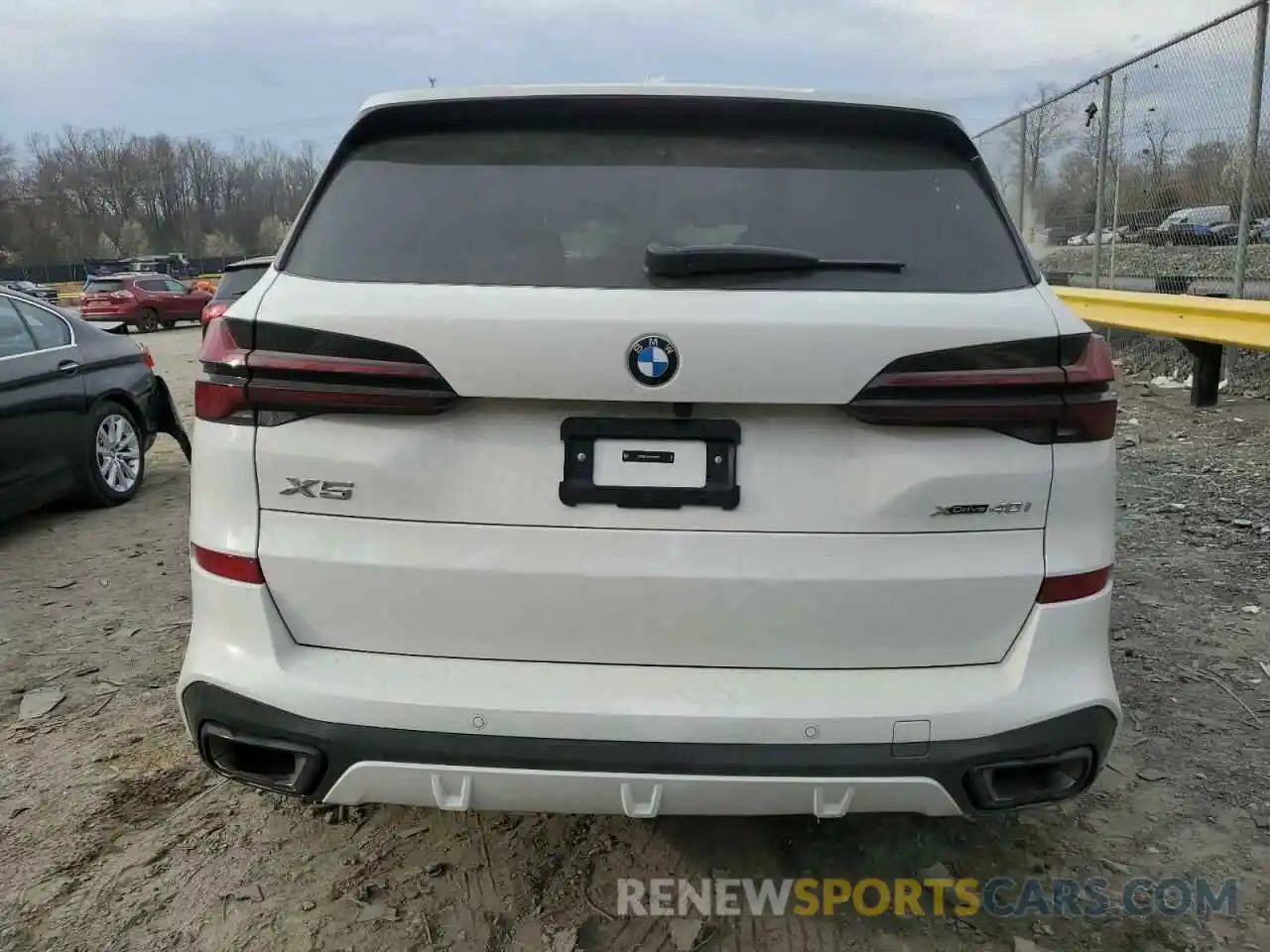 6 Photograph of a damaged car 5UX23EU02R9U92593 BMW X5 2024