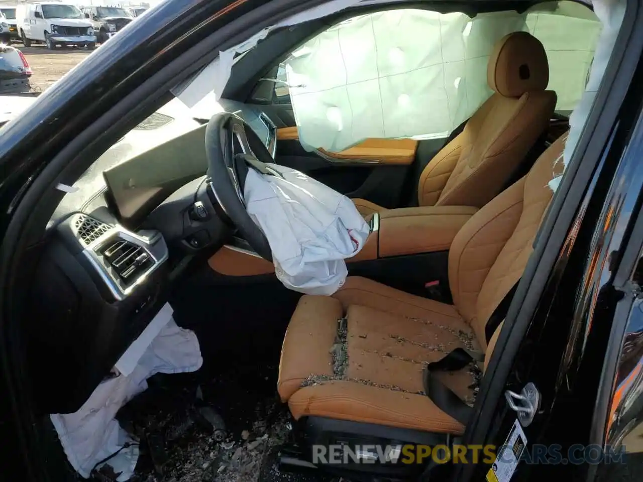 7 Photograph of a damaged car 5UX23EU03R9V13676 BMW X5 2024