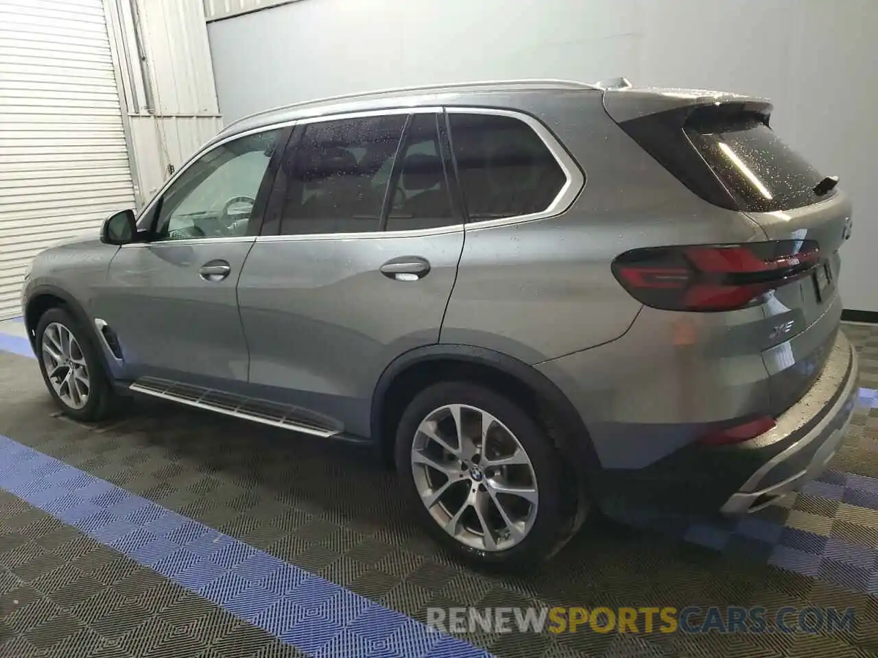 2 Photograph of a damaged car 5UX23EU09R9T34817 BMW X5 2024