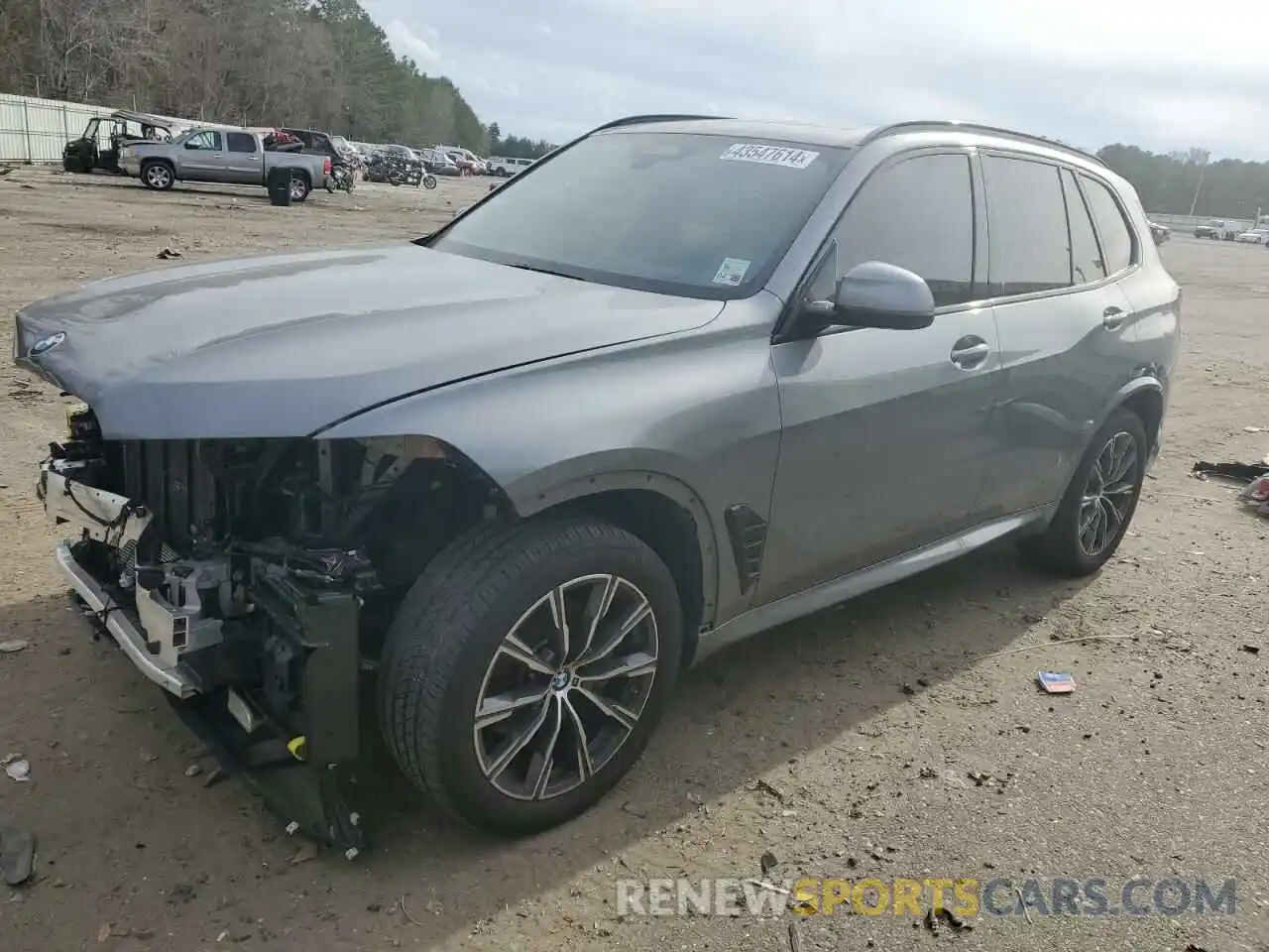 1 Photograph of a damaged car 5UX23EU0XR9S32149 BMW X5 2024