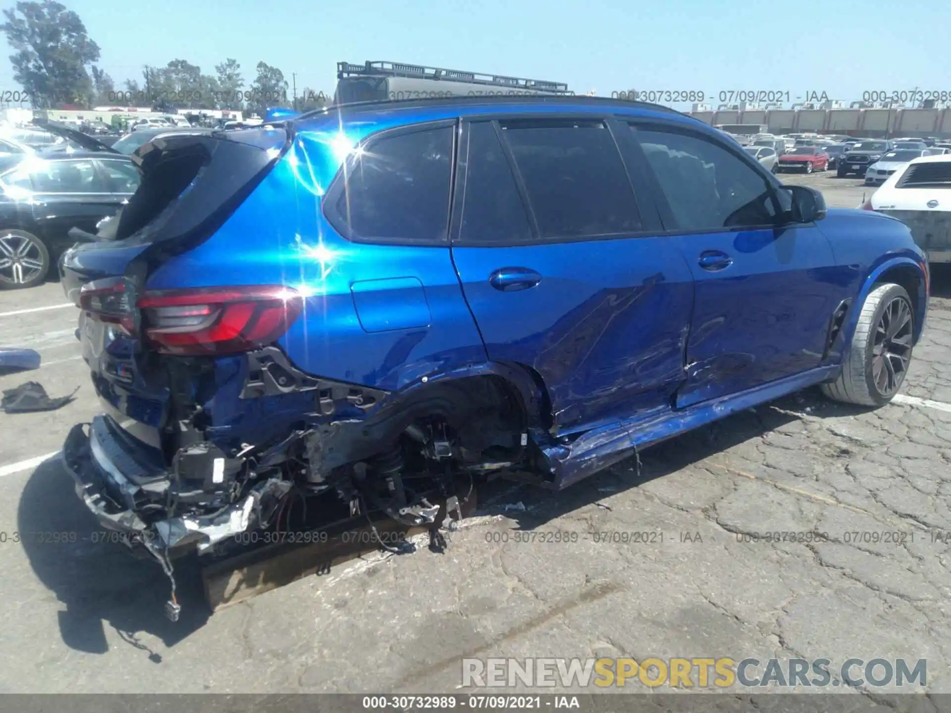 4 Photograph of a damaged car 5YMJU0C02L9C59622 BMW X5 M 2020