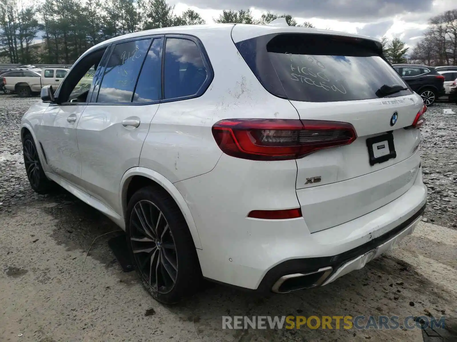 3 Фотография поврежденного автомобиля 5UXJU4C05LLE45642 BMW X5 M50I 2020