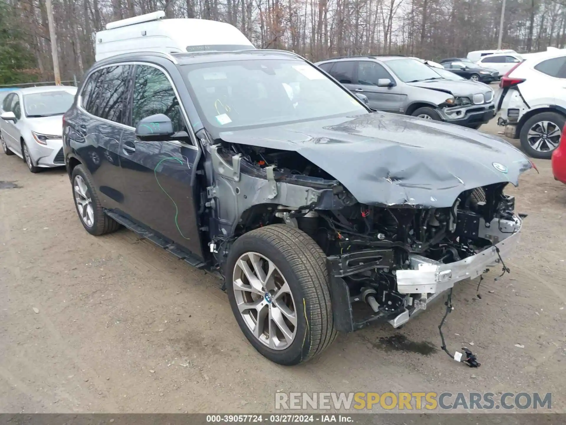 1 Photograph of a damaged car 5UXTA6C09N9J38453 BMW X5 PHEV 2022