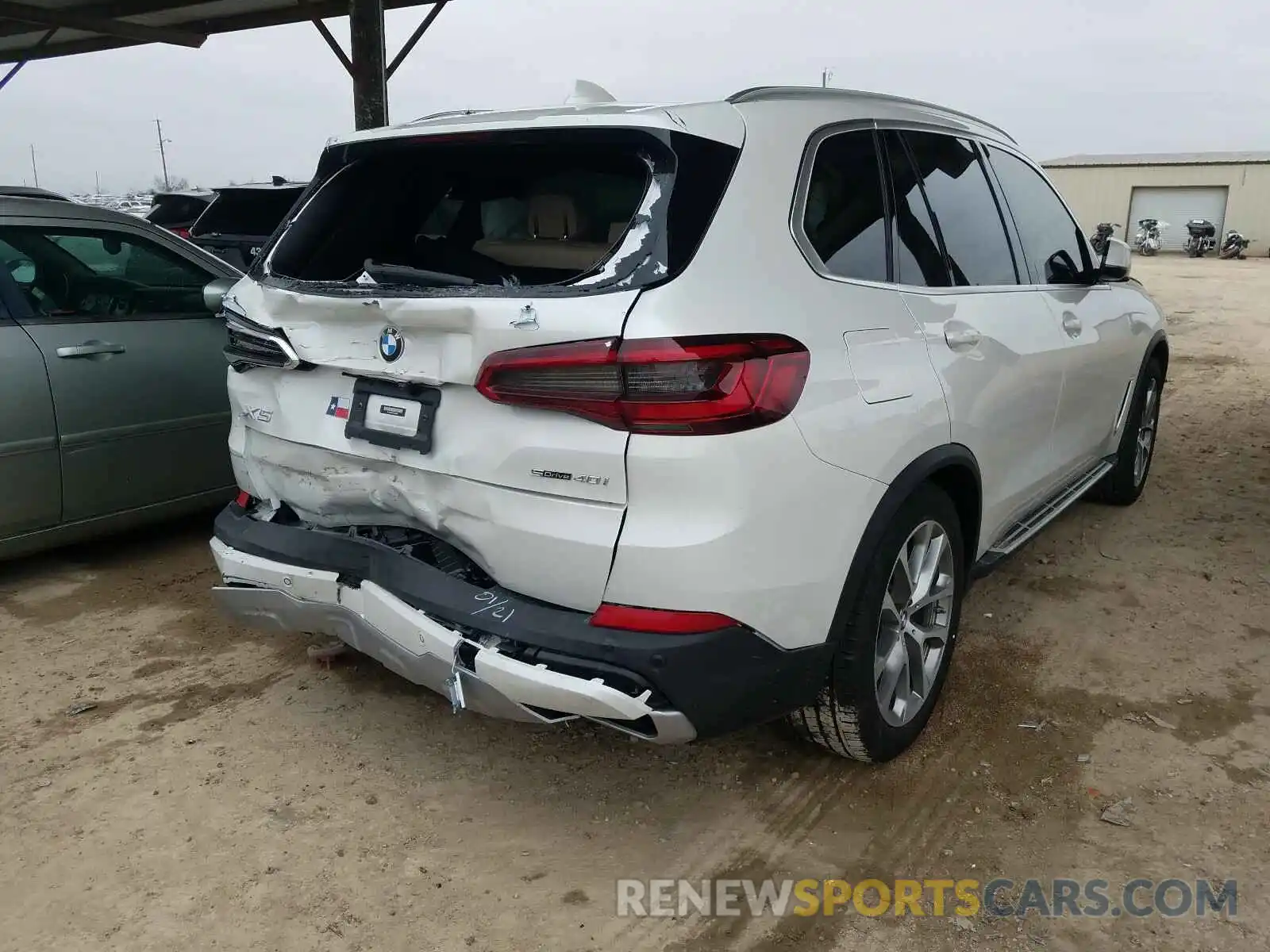 4 Photograph of a damaged car 5UXCR4C00L9B08660 BMW X5 SDRIVE 2020