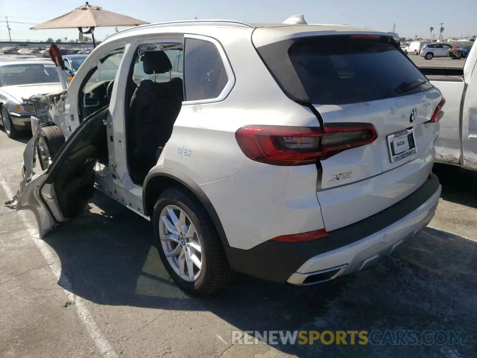 3 Photograph of a damaged car 5UXCR4C02L9B24584 BMW X5 SDRIVE 2020