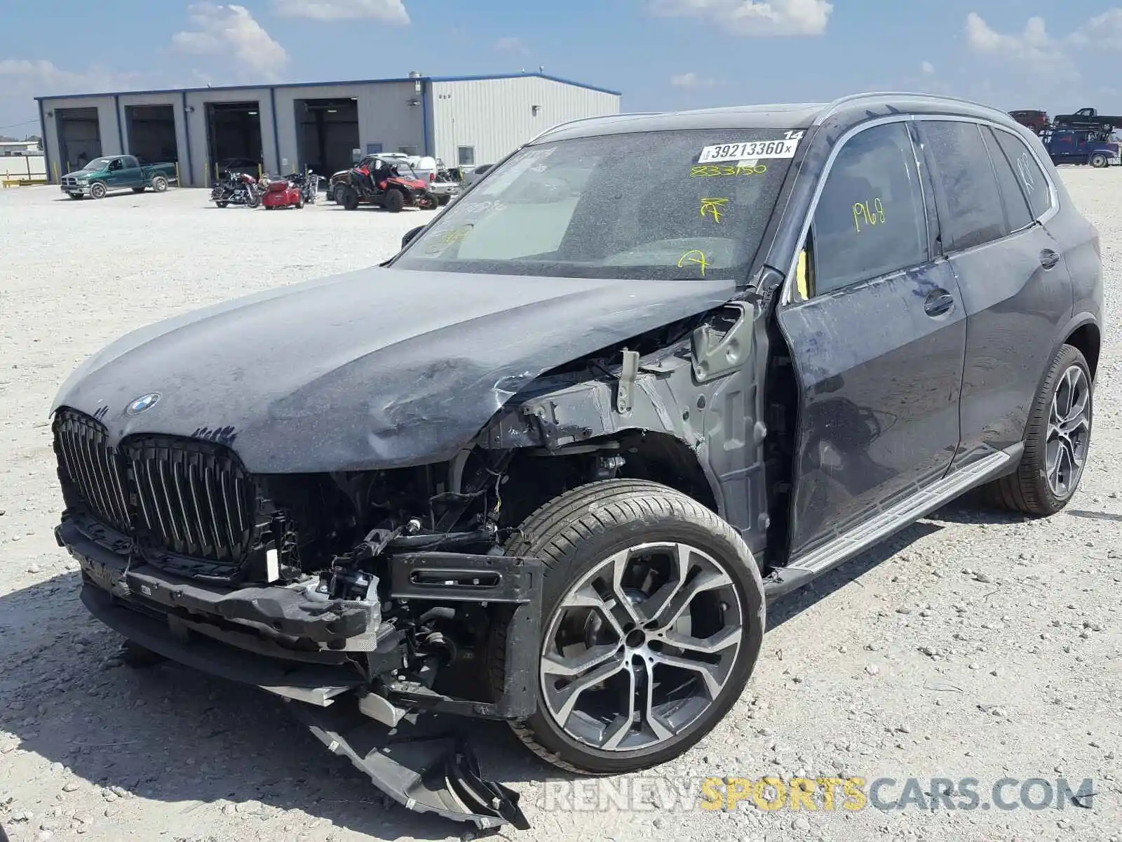 2 Photograph of a damaged car 5UXCR4C03L9B33150 BMW X5 SDRIVE 2020
