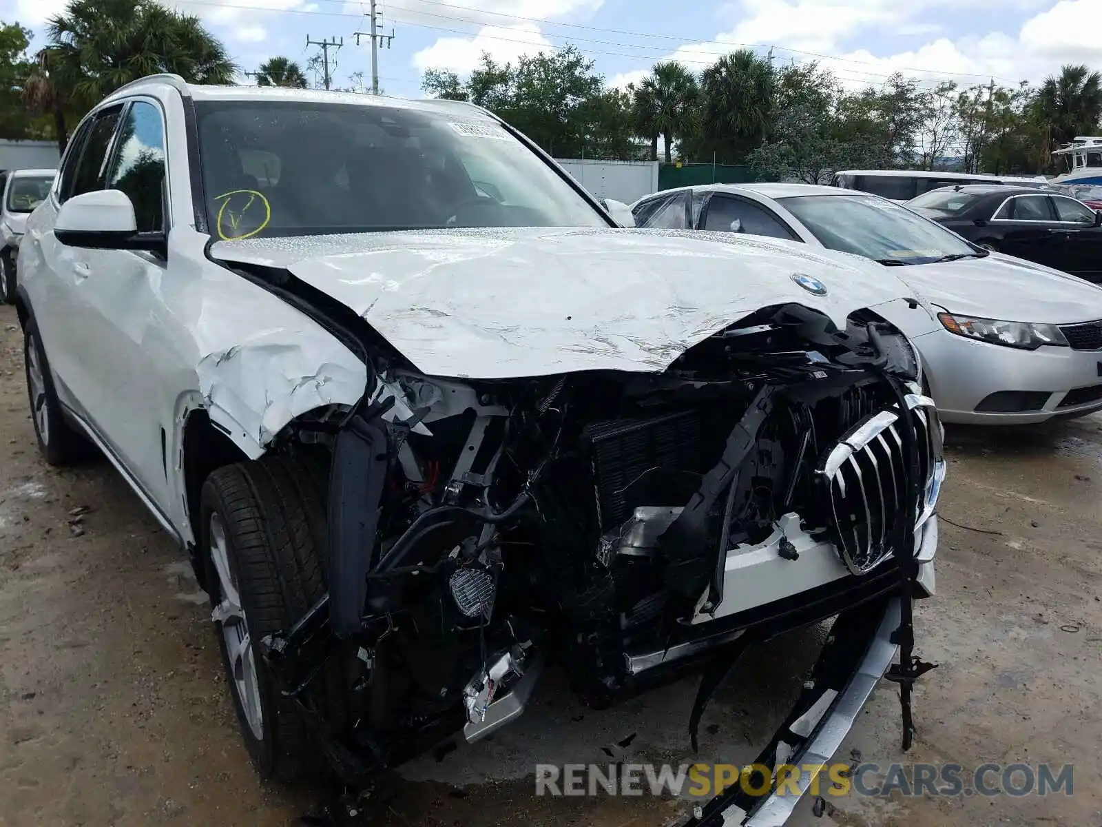 1 Photograph of a damaged car 5UXCR4C03L9C55250 BMW X5 SDRIVE 2020