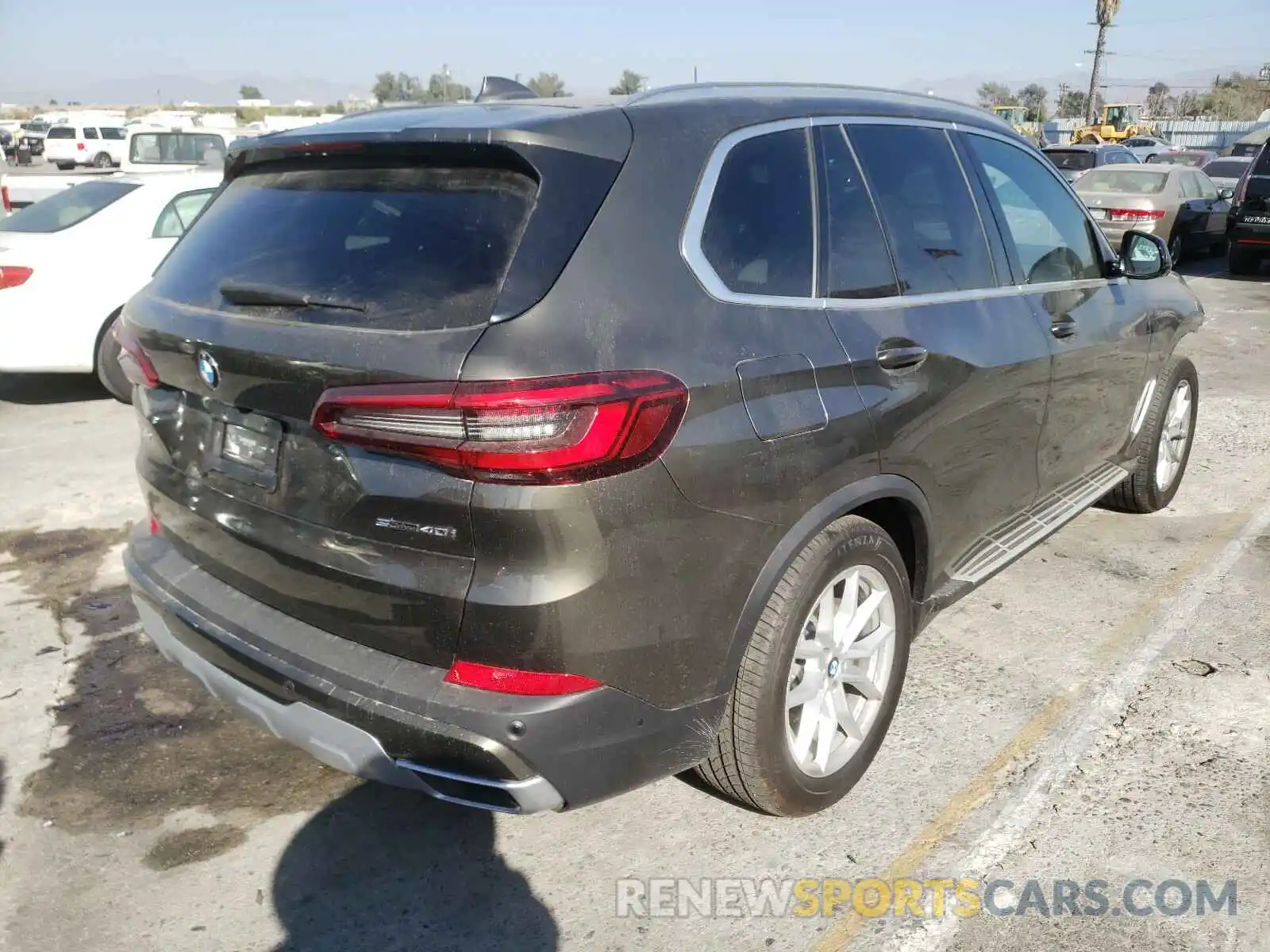 4 Photograph of a damaged car 5UXCR4C04LLT18694 BMW X5 SDRIVE 2020