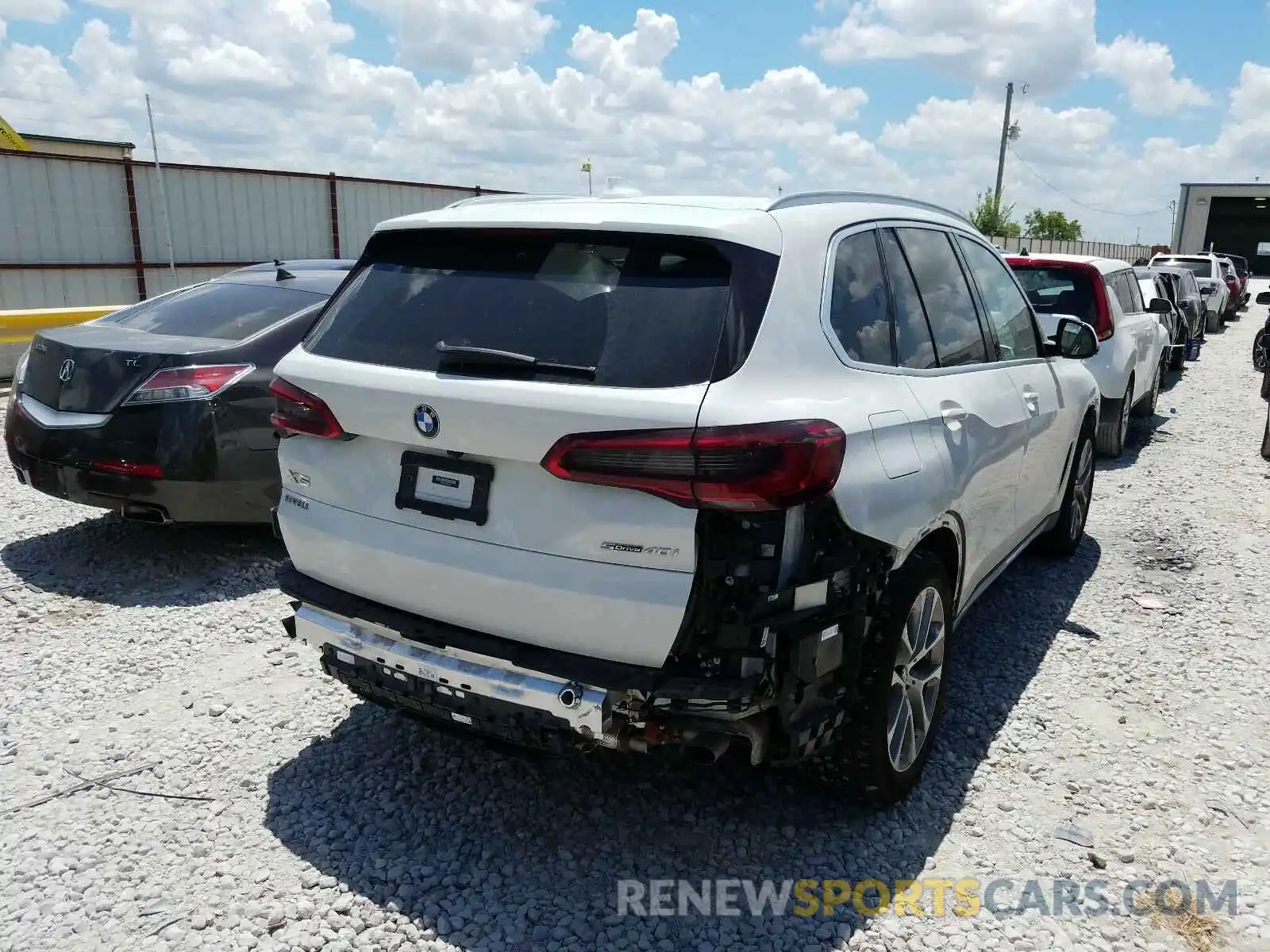 4 Фотография поврежденного автомобиля 5UXCR4C05LLT18333 BMW X5 SDRIVE 2020