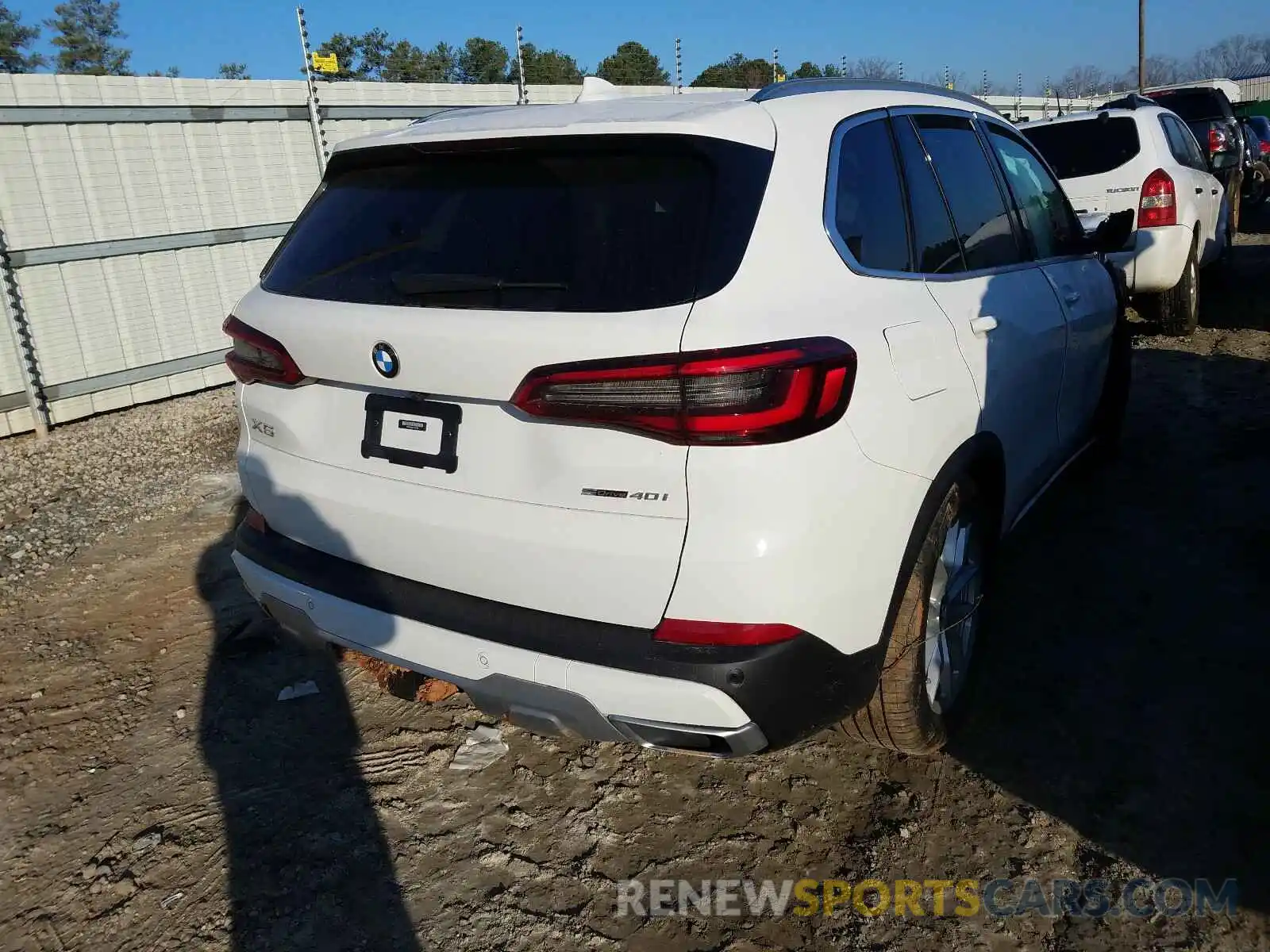 4 Photograph of a damaged car 5UXCR4C0XLLW64989 BMW X5 SDRIVE 2020