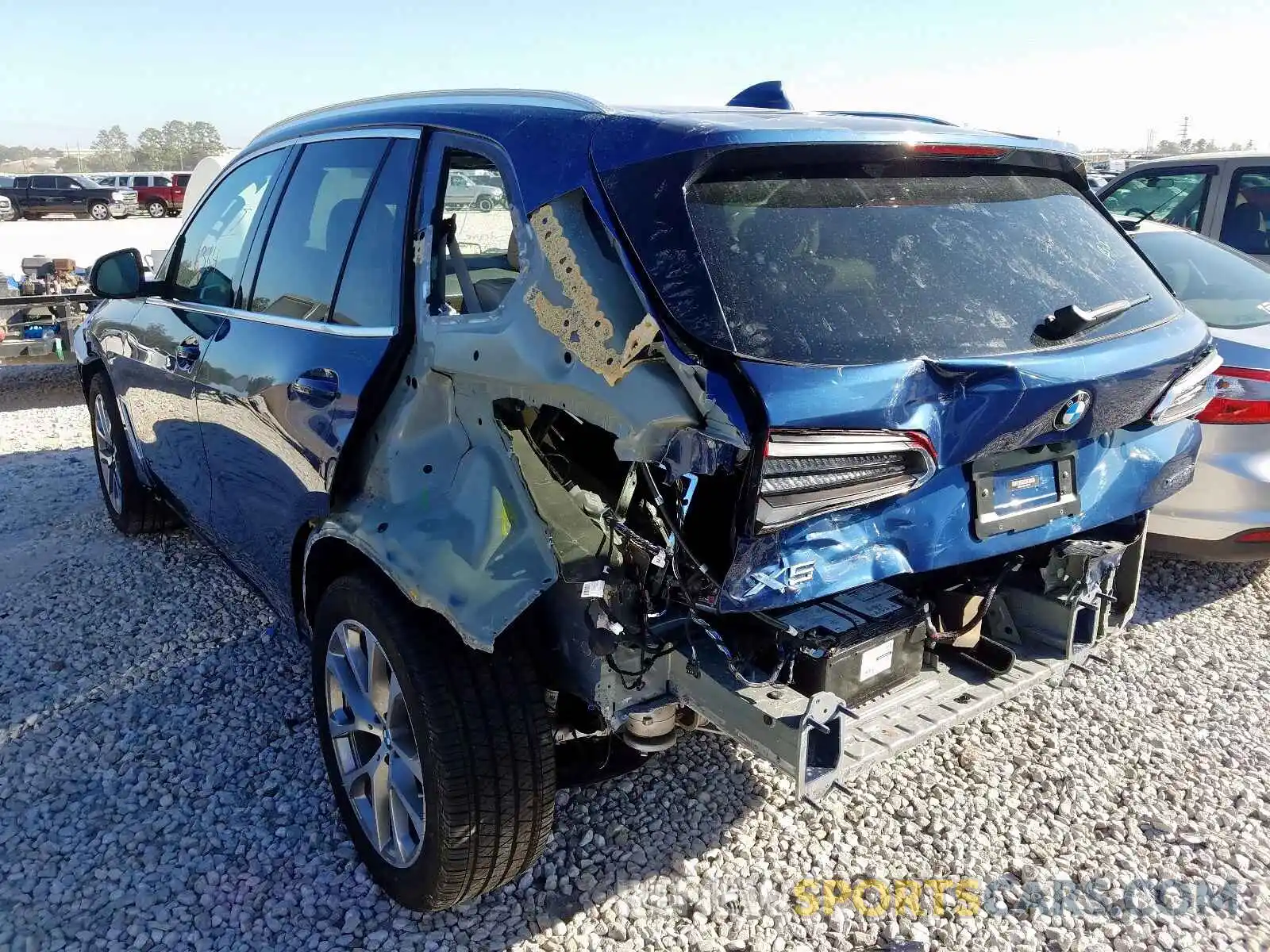 3 Photograph of a damaged car 5UXCR6C50KLL01350 BMW X5 XDRIVE4 2019