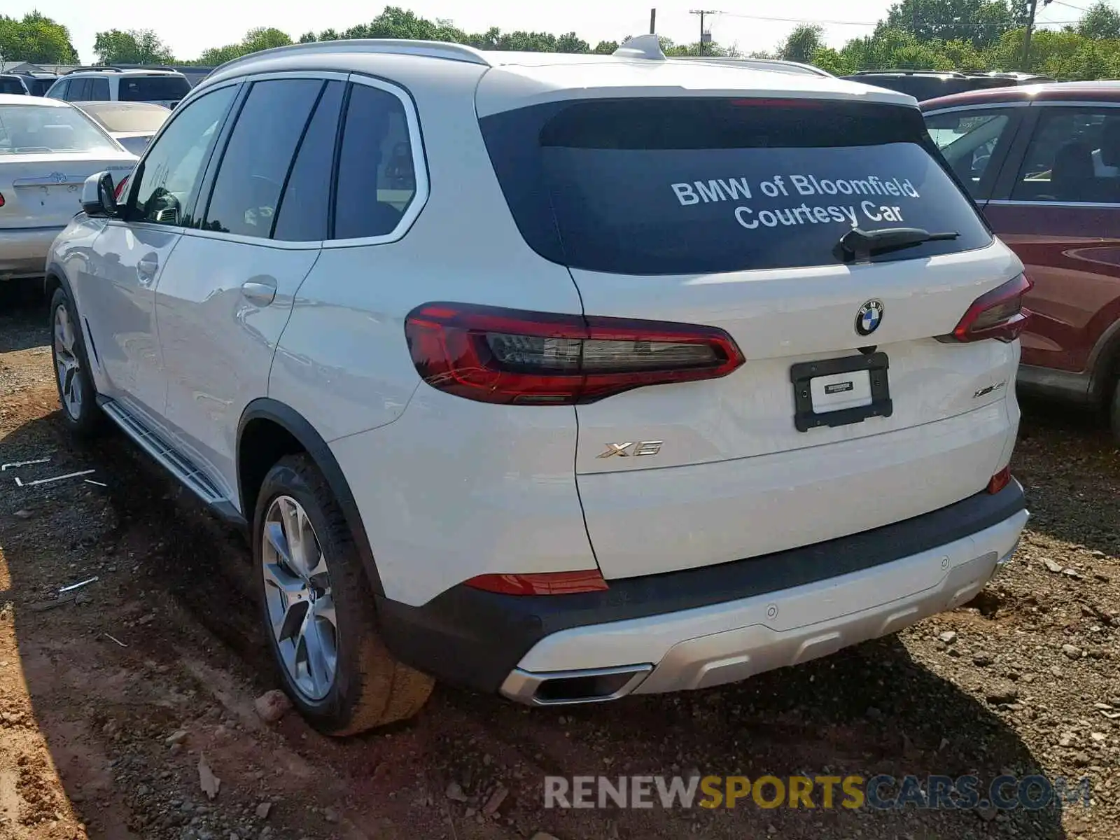 3 Photograph of a damaged car 5UXCR6C50KLL13885 BMW X5 XDRIVE4 2019