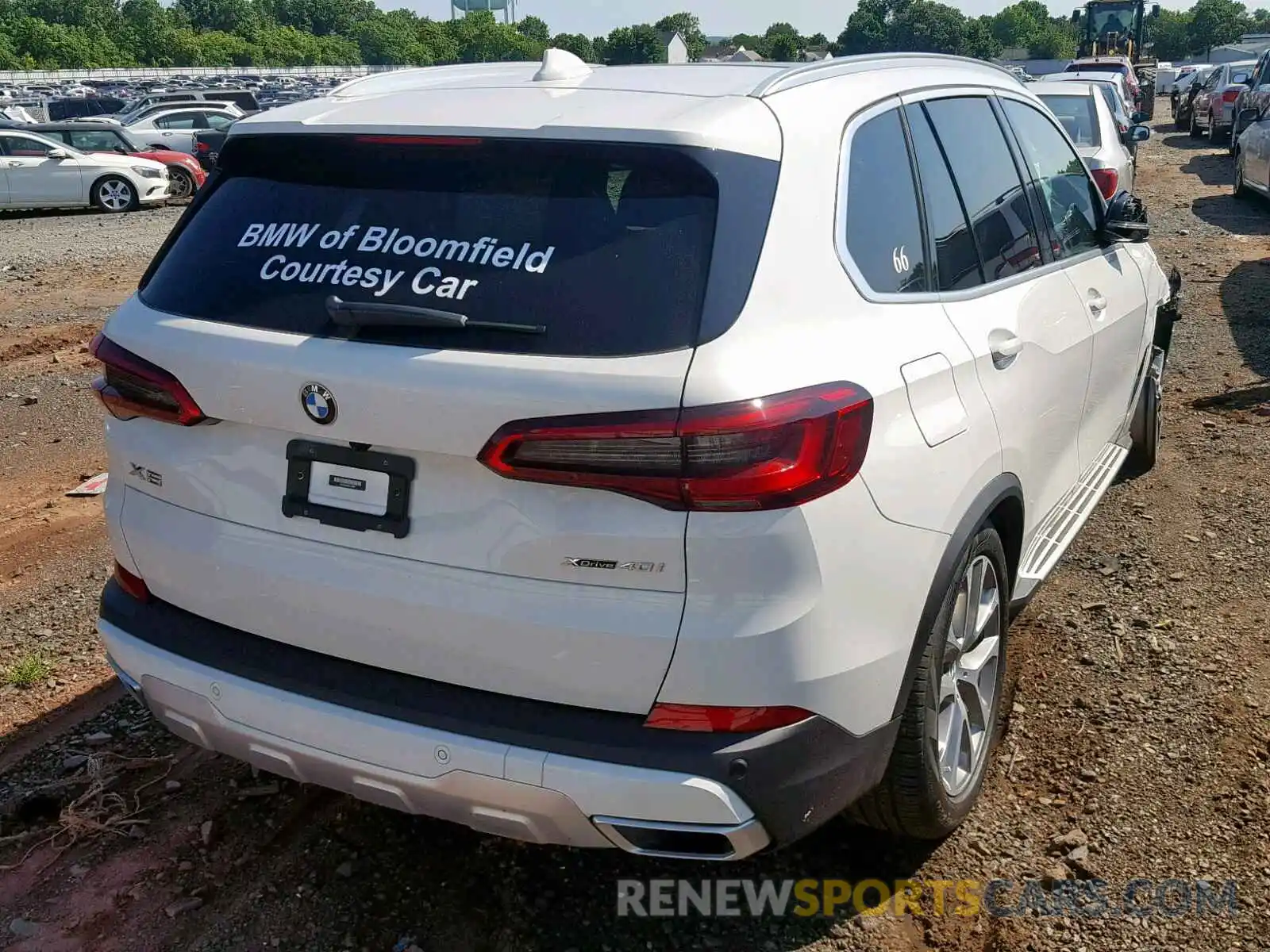 4 Photograph of a damaged car 5UXCR6C50KLL13885 BMW X5 XDRIVE4 2019