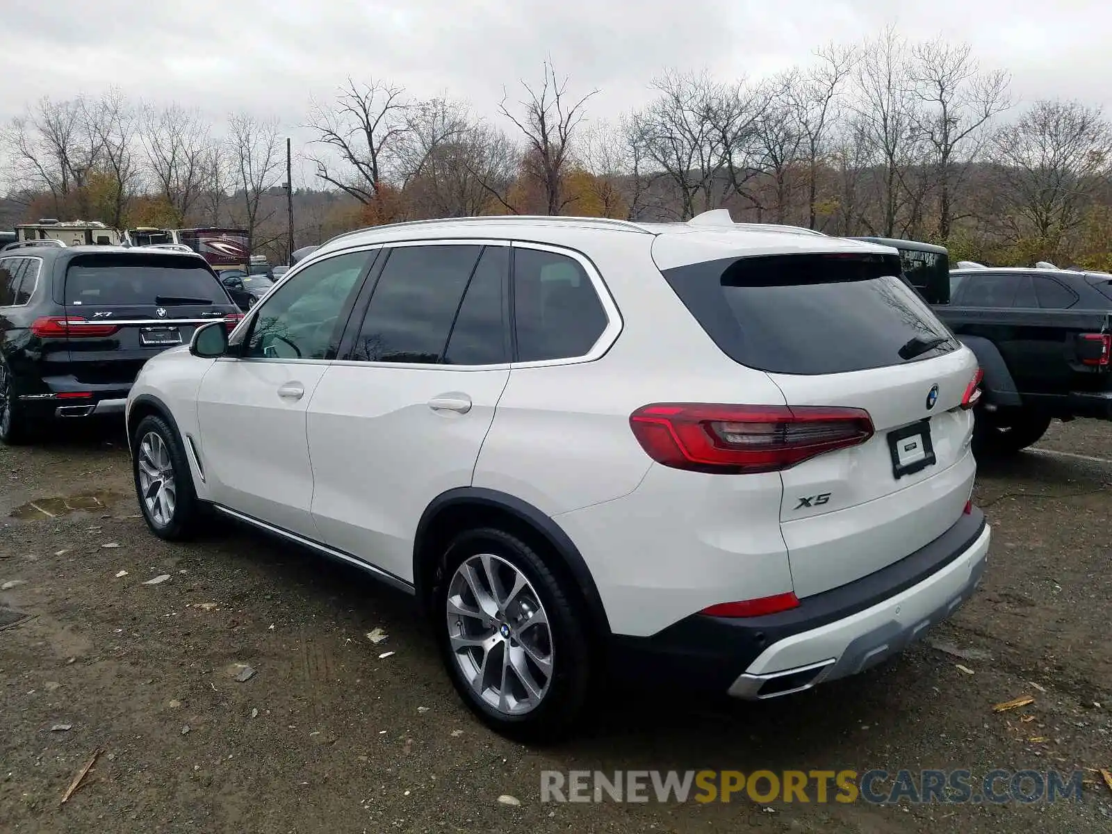 3 Photograph of a damaged car 5UXCR6C50KLL62665 BMW X5 XDRIVE4 2019