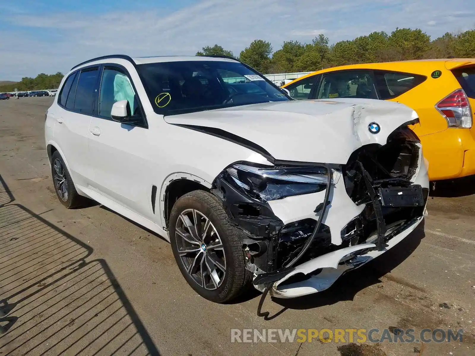 1 Photograph of a damaged car 5UXCR6C51KLL04645 BMW X5 XDRIVE4 2019