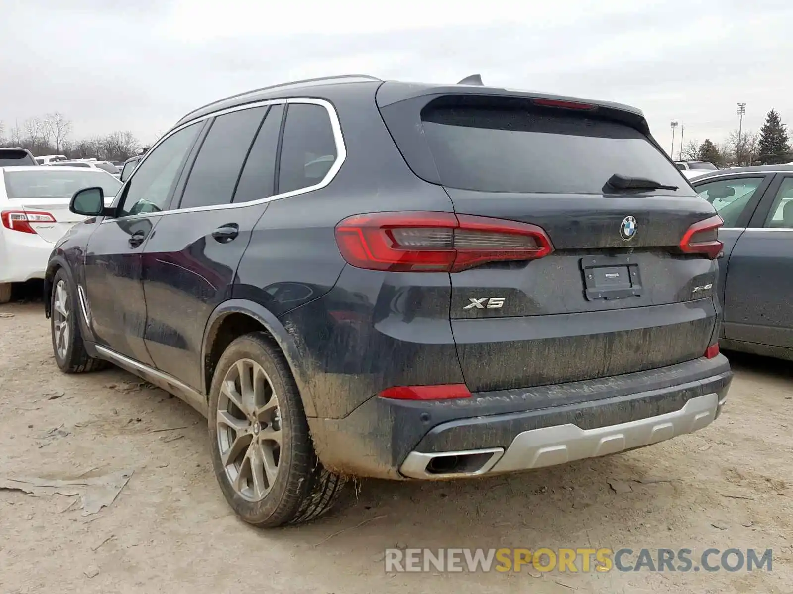 3 Photograph of a damaged car 5UXCR6C51KLL34230 BMW X5 XDRIVE4 2019