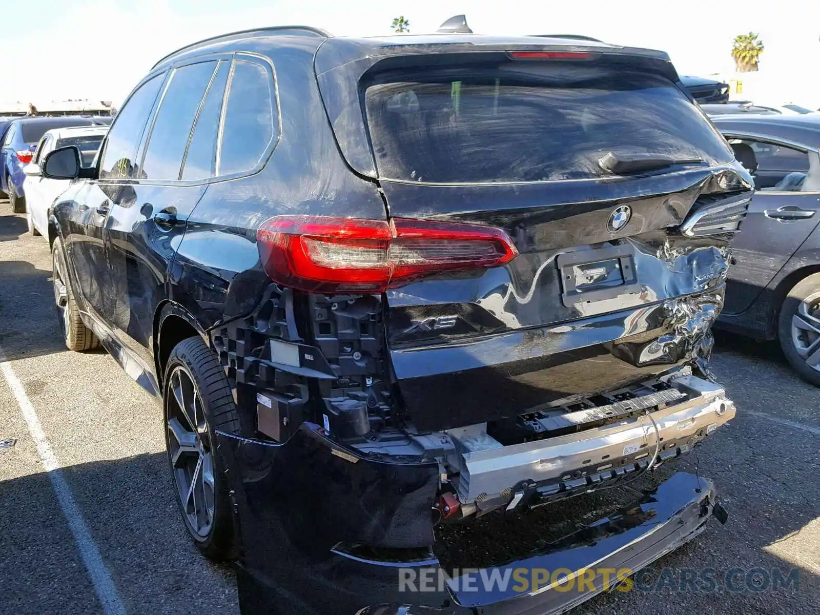4 Photograph of a damaged car 5UXCR6C52KLK79500 BMW X5 XDRIVE4 2019