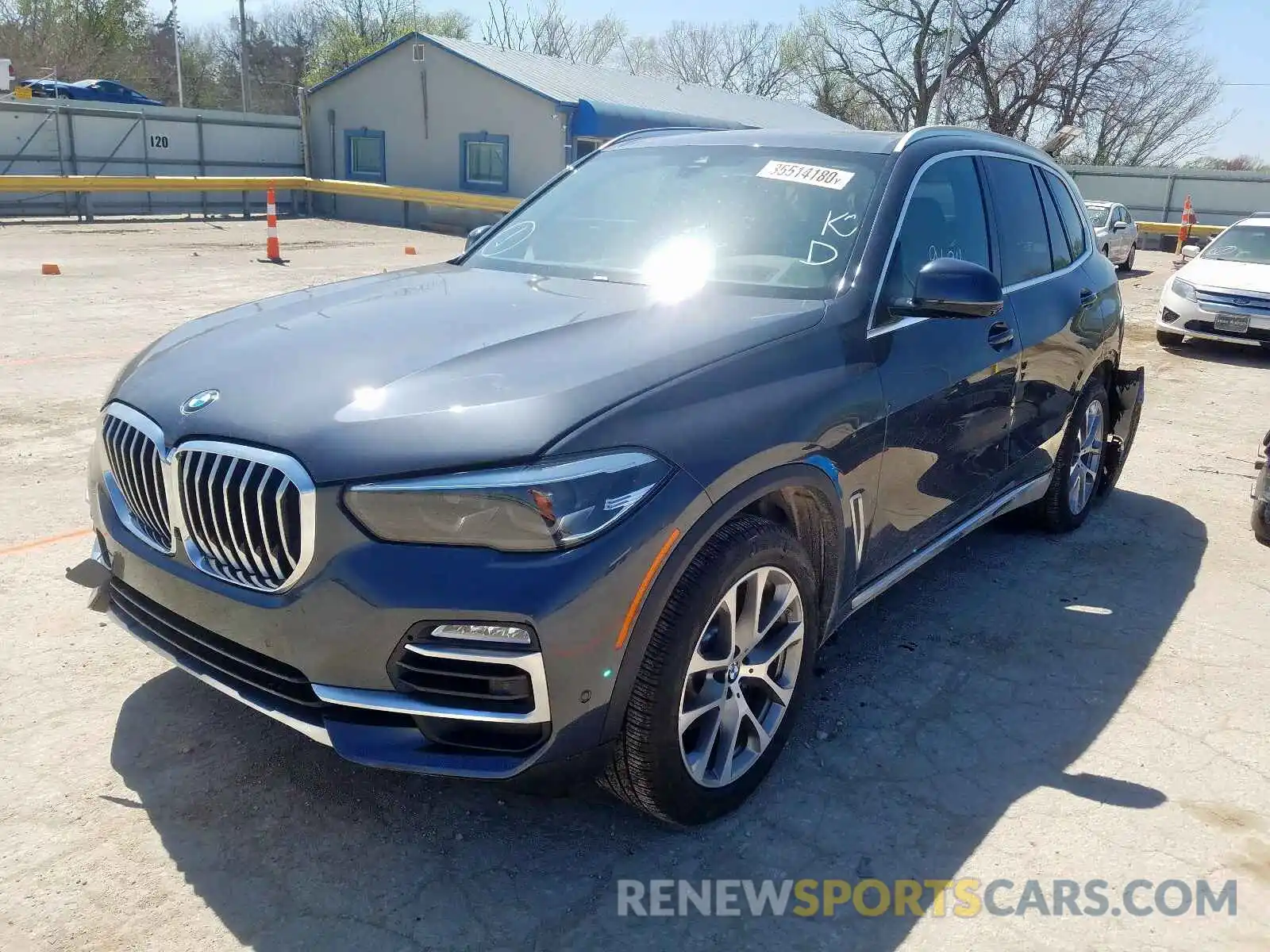 2 Photograph of a damaged car 5UXCR6C52KLK79724 BMW X5 XDRIVE4 2019