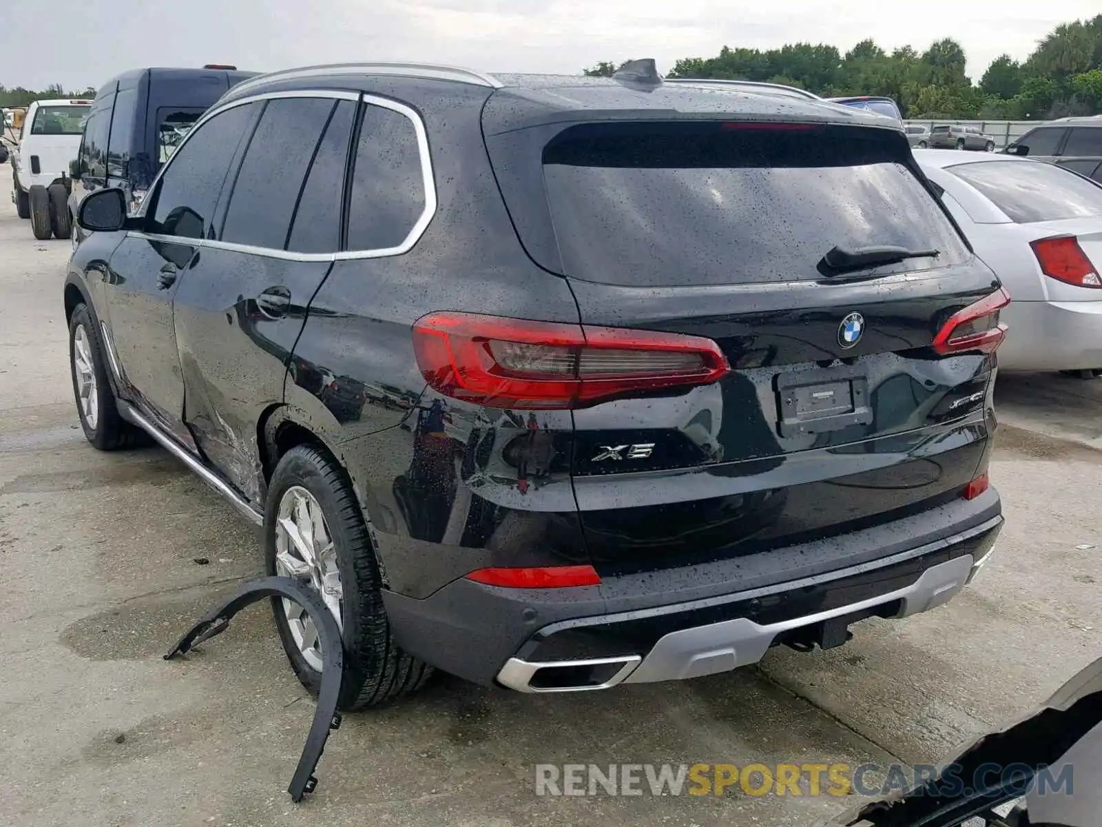 3 Photograph of a damaged car 5UXCR6C52KLL05769 BMW X5 XDRIVE4 2019