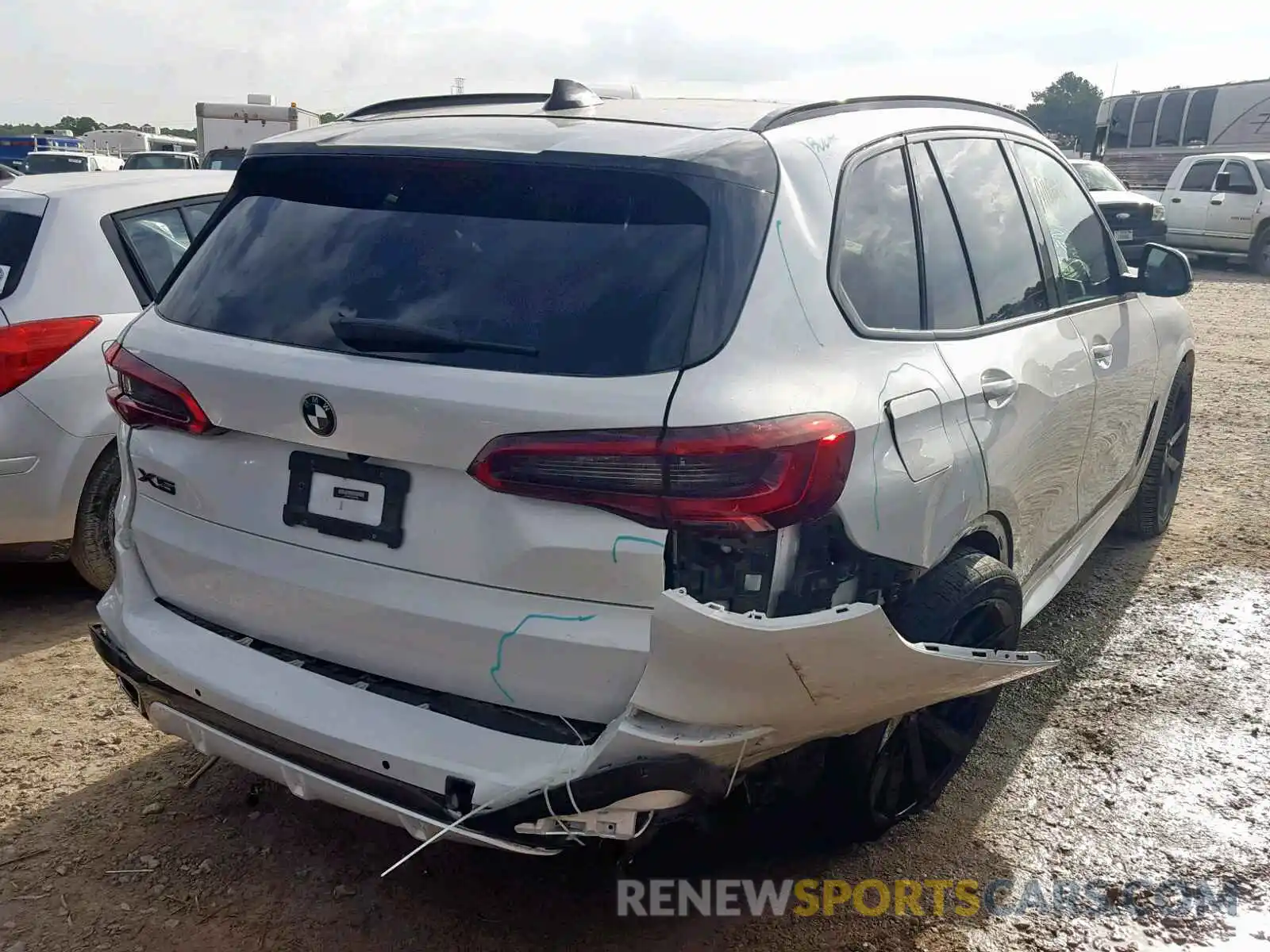 4 Photograph of a damaged car 5UXCR6C53KLK85662 BMW X5 XDRIVE4 2019