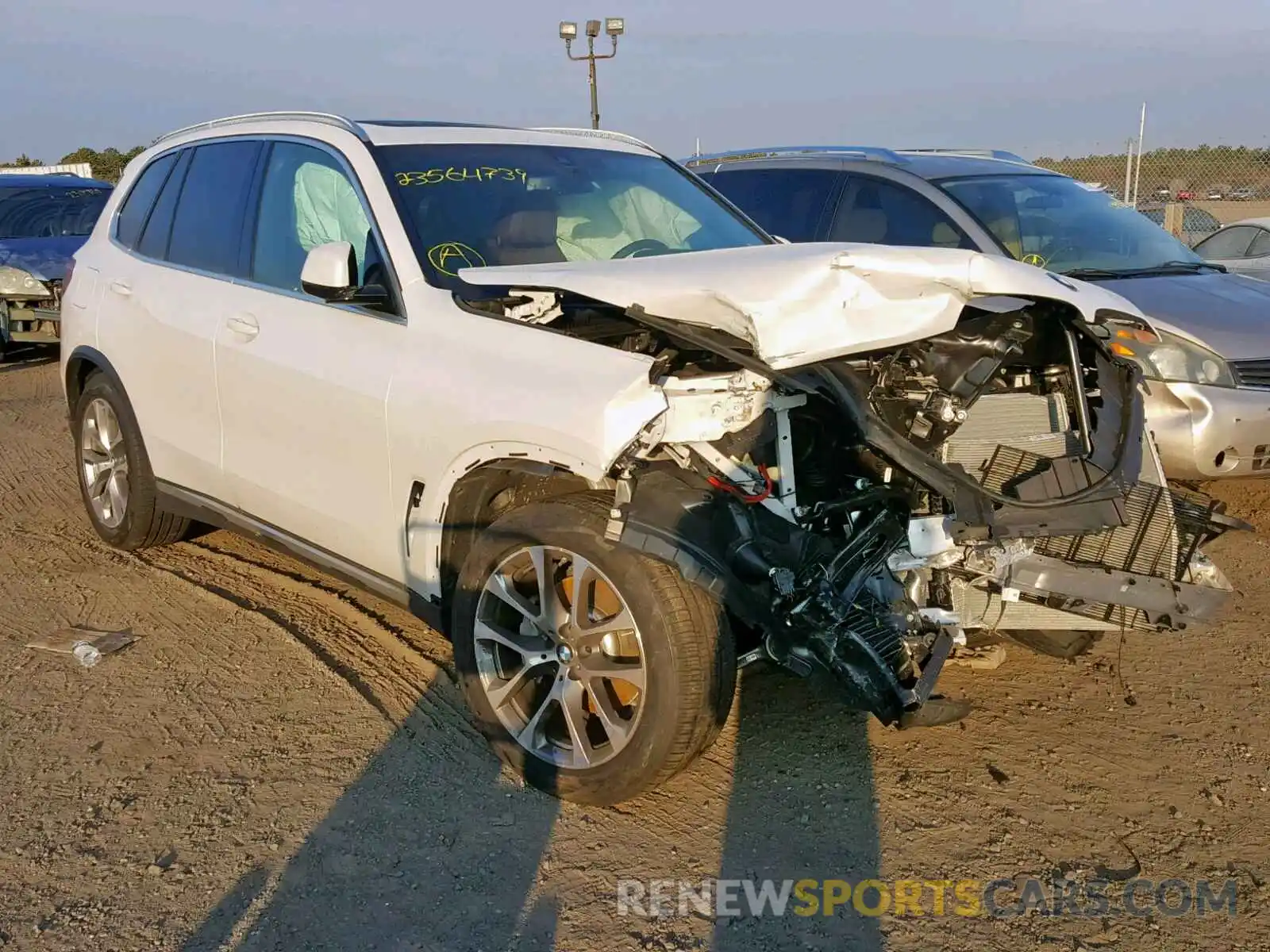 1 Photograph of a damaged car 5UXCR6C53KLK87671 BMW X5 XDRIVE4 2019