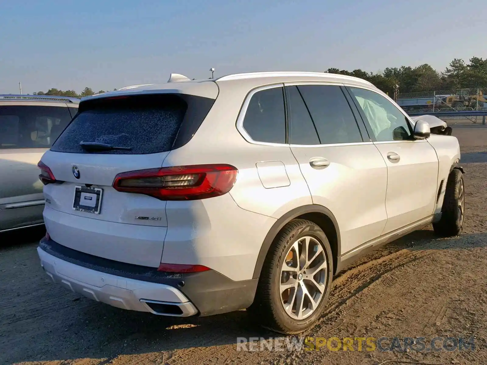 4 Photograph of a damaged car 5UXCR6C53KLK87671 BMW X5 XDRIVE4 2019