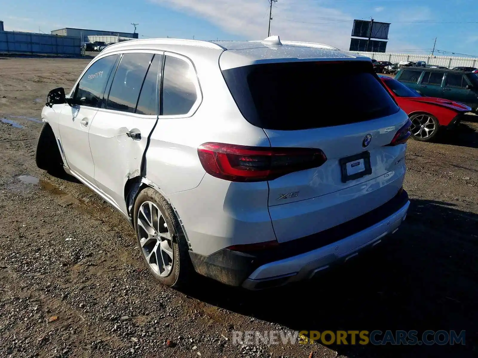 3 Photograph of a damaged car 5UXCR6C53KLL04937 BMW X5 XDRIVE4 2019