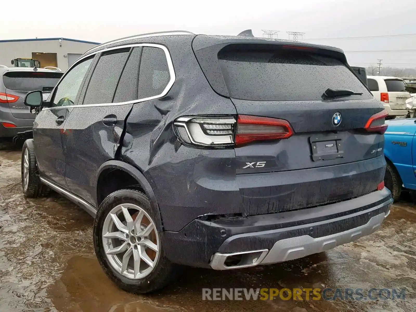 3 Photograph of a damaged car 5UXCR6C54KLK87081 BMW X5 XDRIVE4 2019